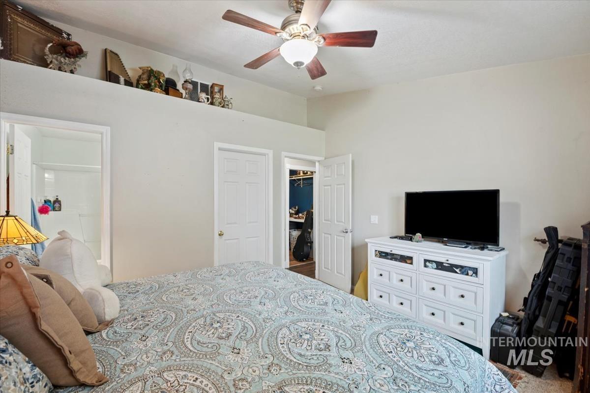 307 Quail Cove Cir, Fruitland, Idaho 83619, 3 Bedrooms, 2 Bathrooms, Residential For Sale, Price $345,000, 98971264