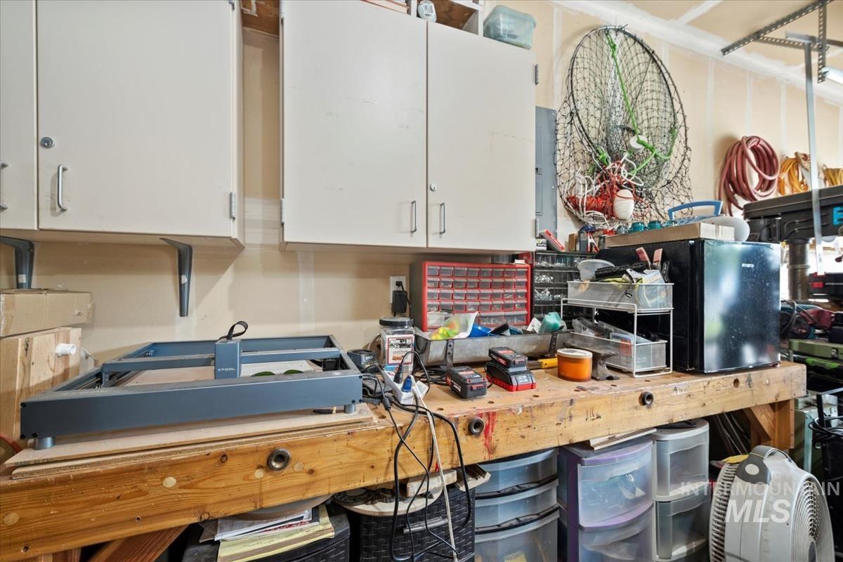 307 Quail Cove Cir, Fruitland, Idaho 83619, 3 Bedrooms, 2 Bathrooms, Residential For Sale, Price $345,000, 98971264