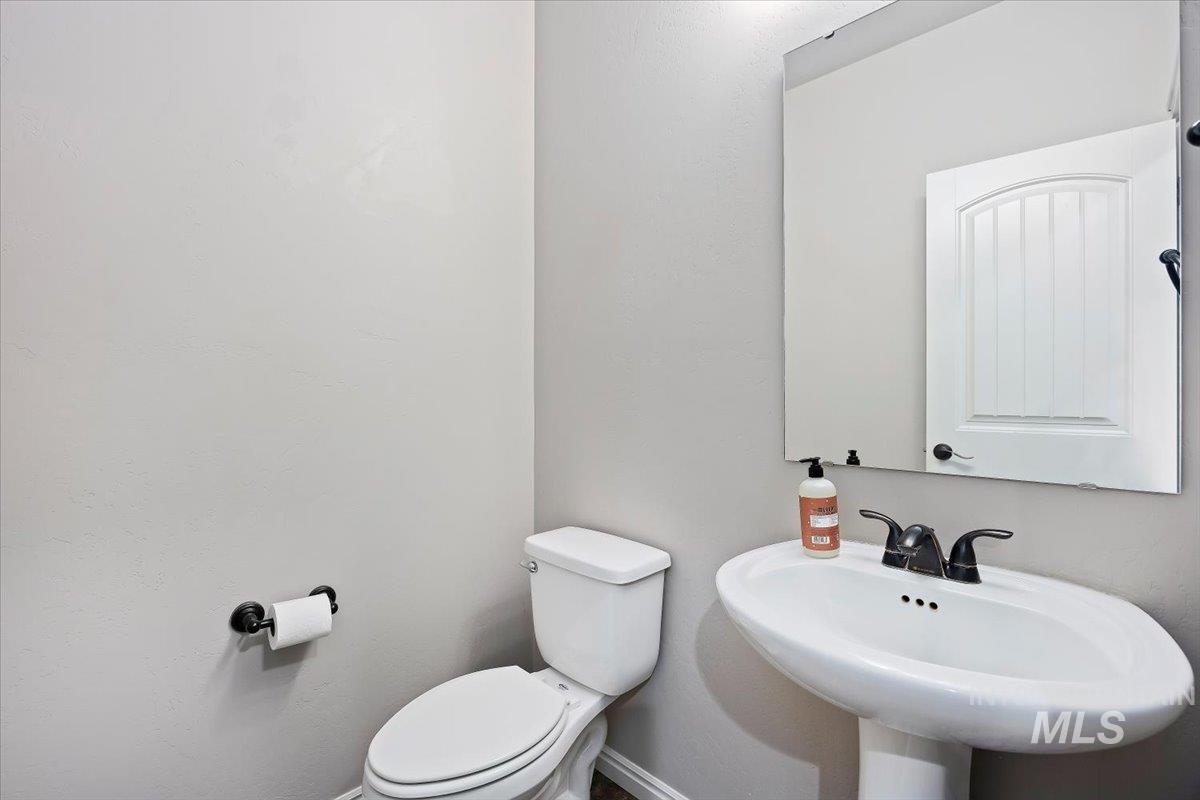 921 Ballard Ln., Kimberly, Idaho 83341, 4 Bedrooms, 3 Bathrooms, Residential For Sale, Price $518,900, 98971265