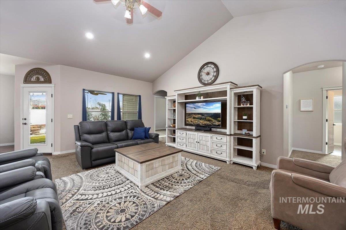 921 Ballard Ln., Kimberly, Idaho 83341, 4 Bedrooms, 3 Bathrooms, Residential For Sale, Price $518,900, 98971265