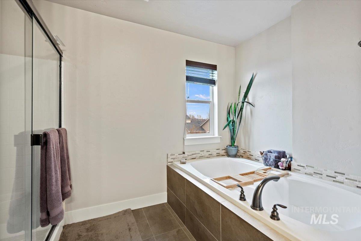 534 W Jordanelle, Meridian, Idaho 83646, 3 Bedrooms, 2.5 Bathrooms, Residential For Sale, Price $654,900, 98971267