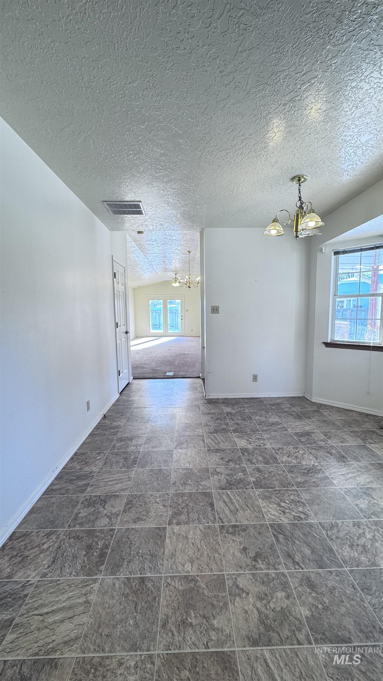 2780 Hiawatha Way, Twin Falls, Idaho 83301, 3 Bedrooms, 2 Bathrooms, Residential For Sale, Price $325,000, 98971273