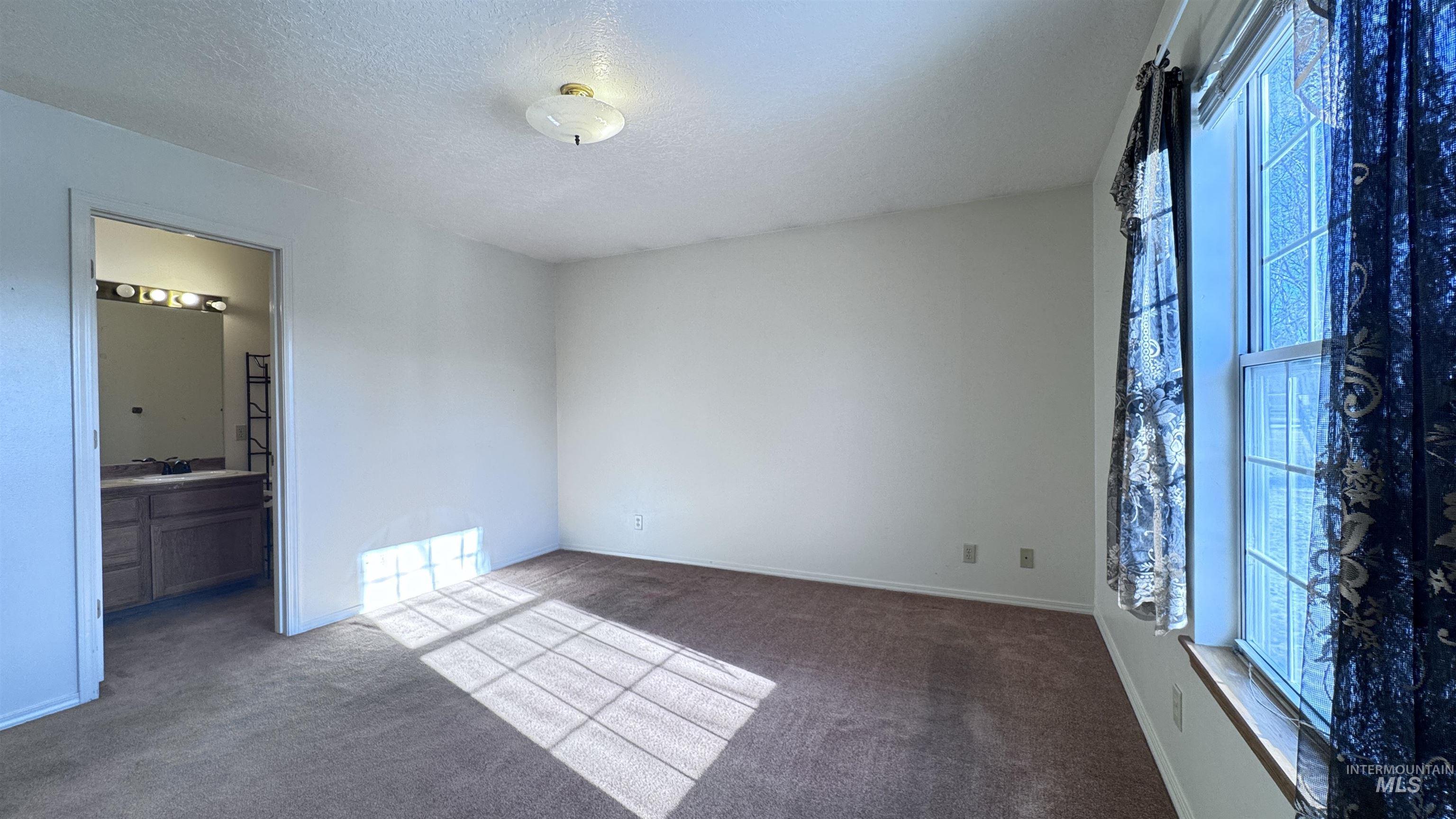 2780 Hiawatha Way, Twin Falls, Idaho 83301, 3 Bedrooms, 2 Bathrooms, Residential For Sale, Price $325,000, 98971273