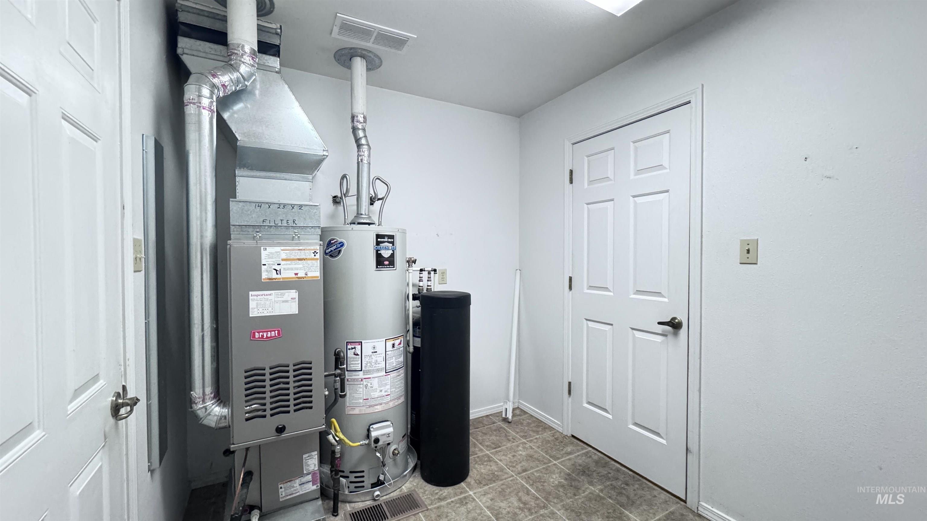 2780 Hiawatha Way, Twin Falls, Idaho 83301, 3 Bedrooms, 2 Bathrooms, Residential For Sale, Price $325,000, 98971273