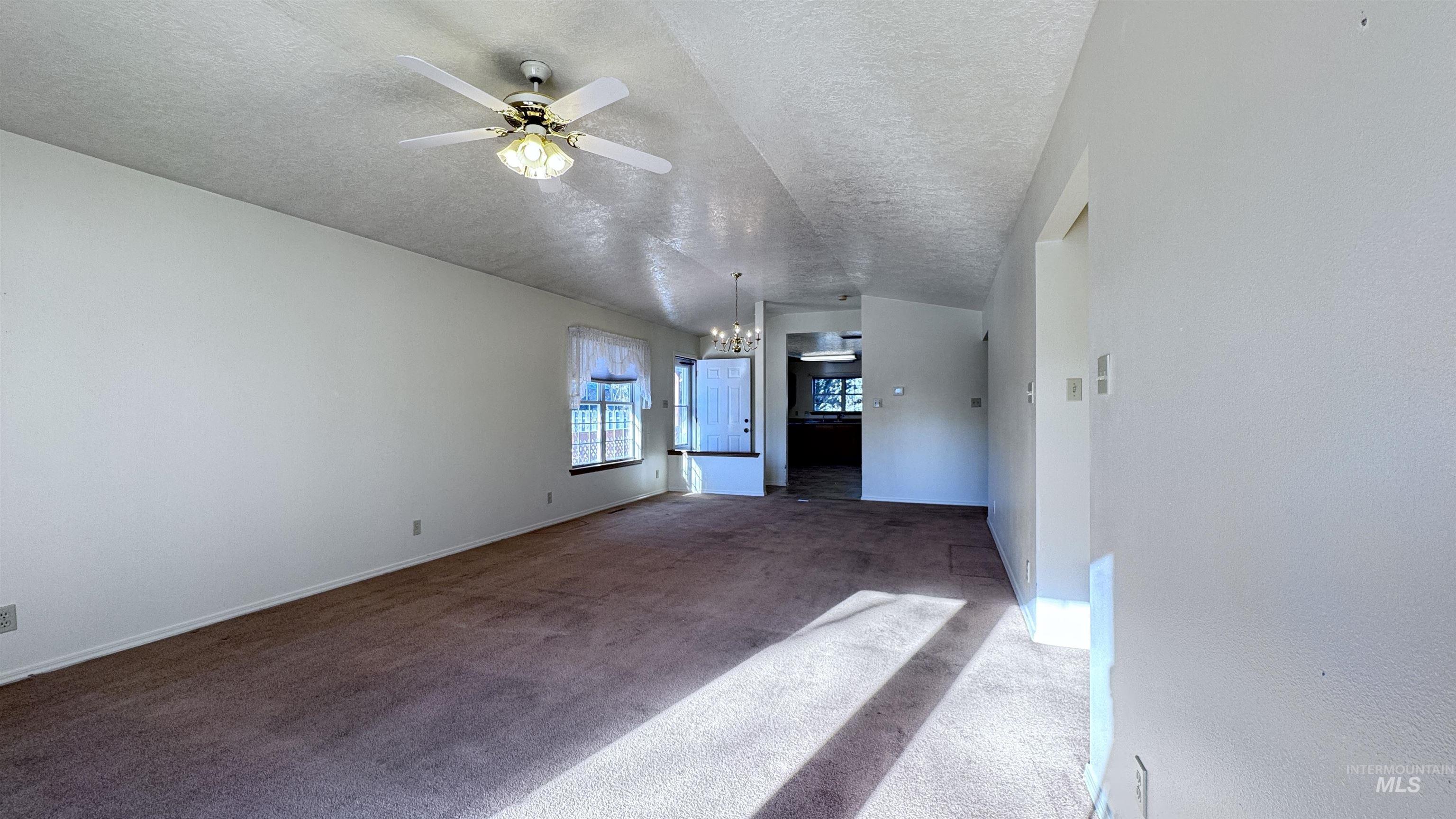 2780 Hiawatha Way, Twin Falls, Idaho 83301, 3 Bedrooms, 2 Bathrooms, Residential For Sale, Price $325,000, 98971273