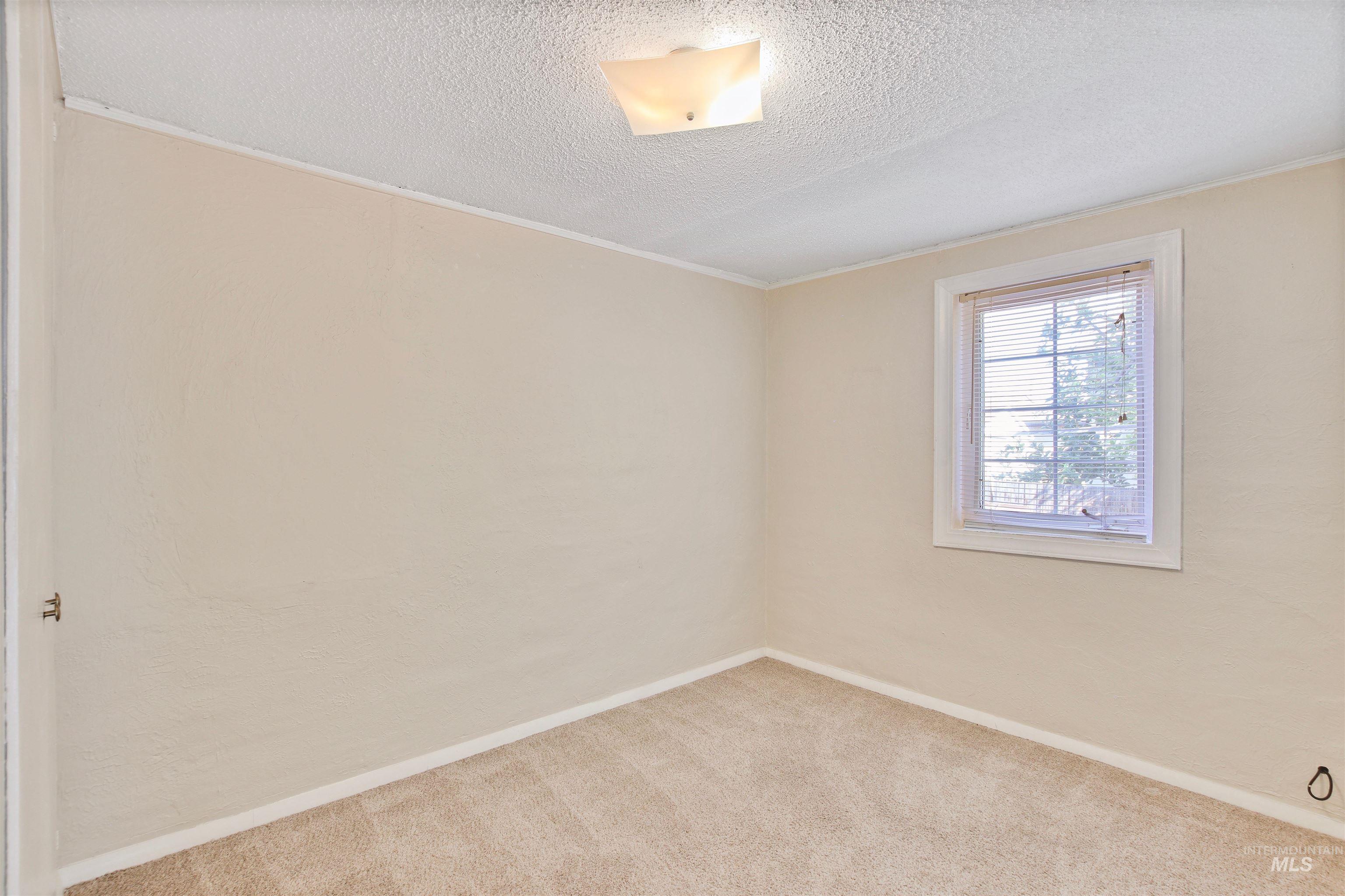 223 S Elder St, Nampa, Idaho 83686, 2 Bedrooms, 1 Bathroom, Residential For Sale, Price $284,400,MLS 98971274