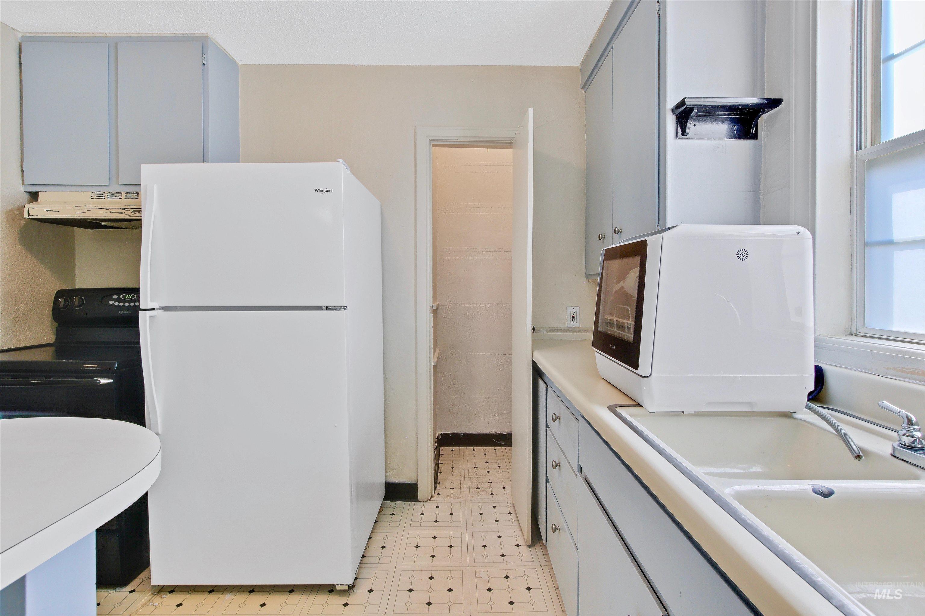 223 S Elder St, Nampa, Idaho 83686, 2 Bedrooms, 1 Bathroom, Residential For Sale, Price $284,400,MLS 98971274