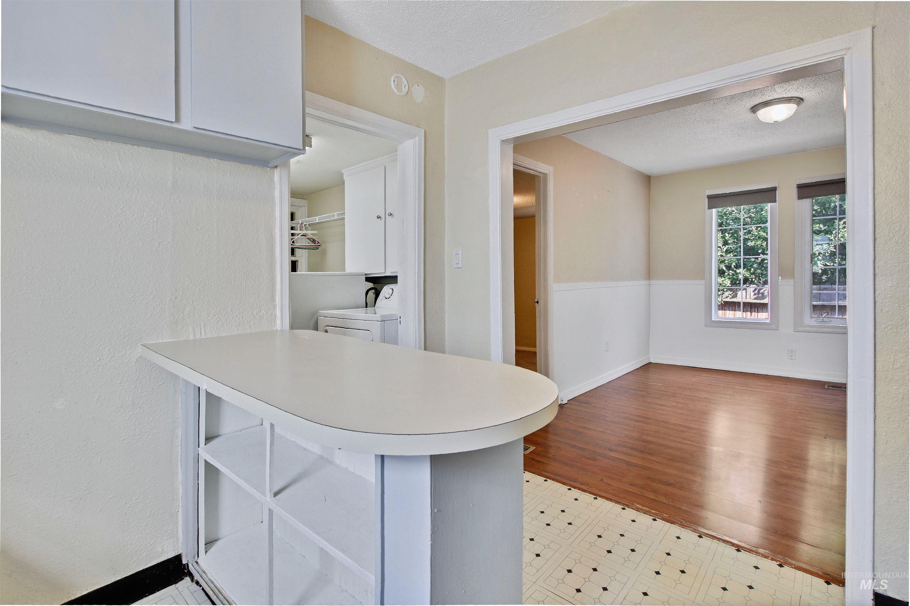 223 S Elder St, Nampa, Idaho 83686, 2 Bedrooms, 1 Bathroom, Residential For Sale, Price $284,400,MLS 98971274