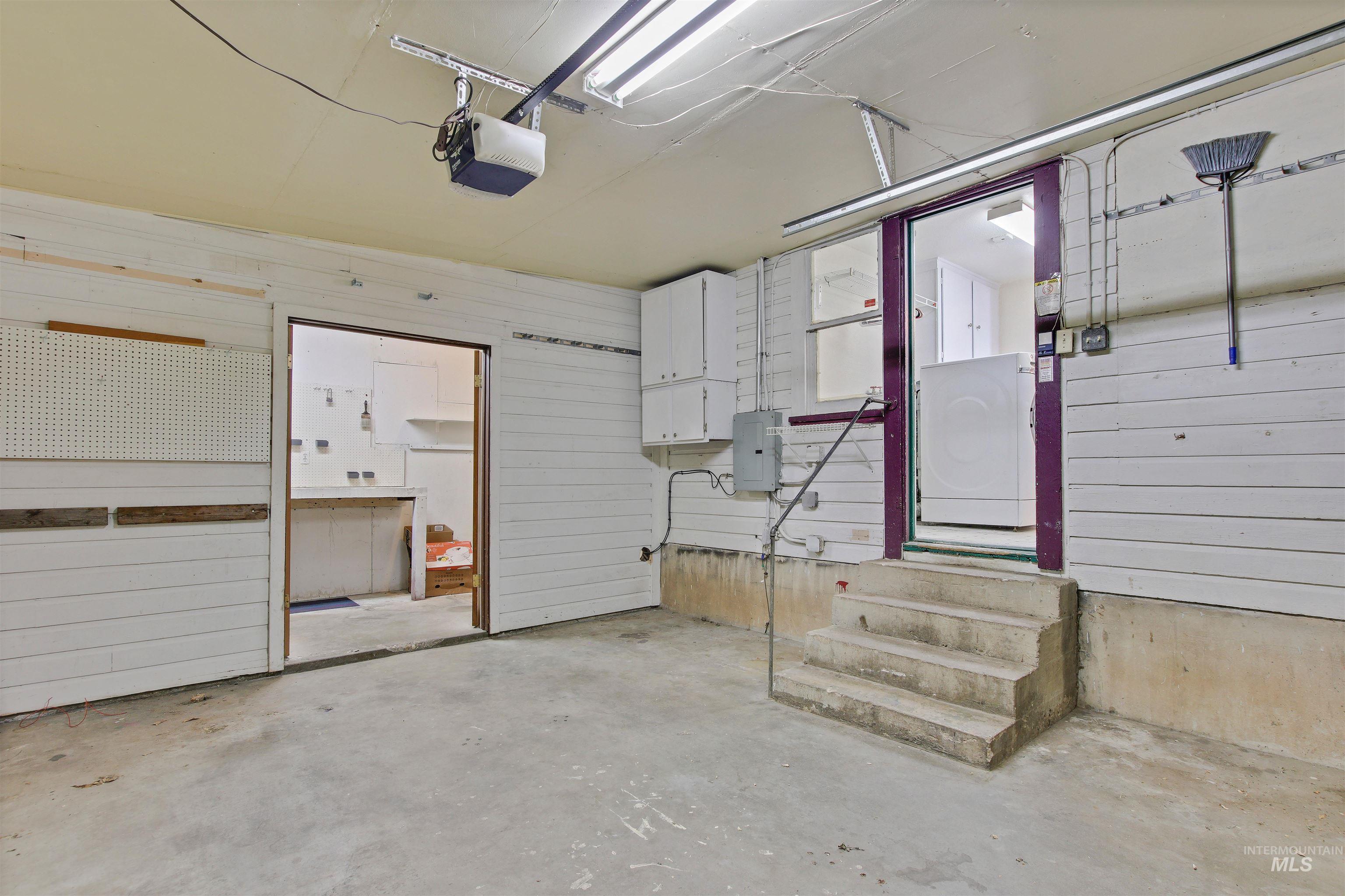 223 S Elder St, Nampa, Idaho 83686, 2 Bedrooms, 1 Bathroom, Residential For Sale, Price $284,400,MLS 98971274