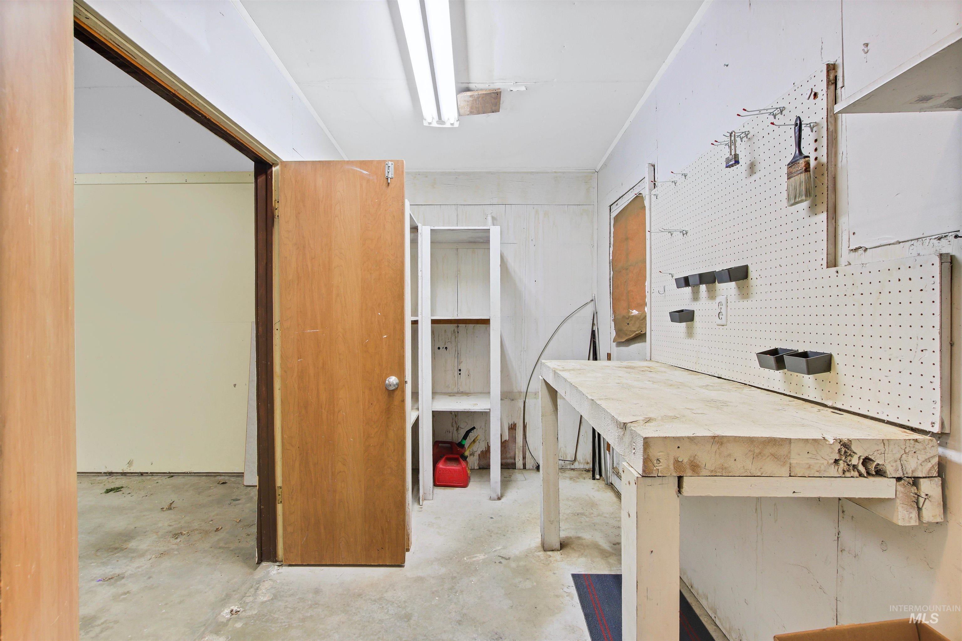 223 S Elder St, Nampa, Idaho 83686, 2 Bedrooms, 1 Bathroom, Residential For Sale, Price $284,400,MLS 98971274