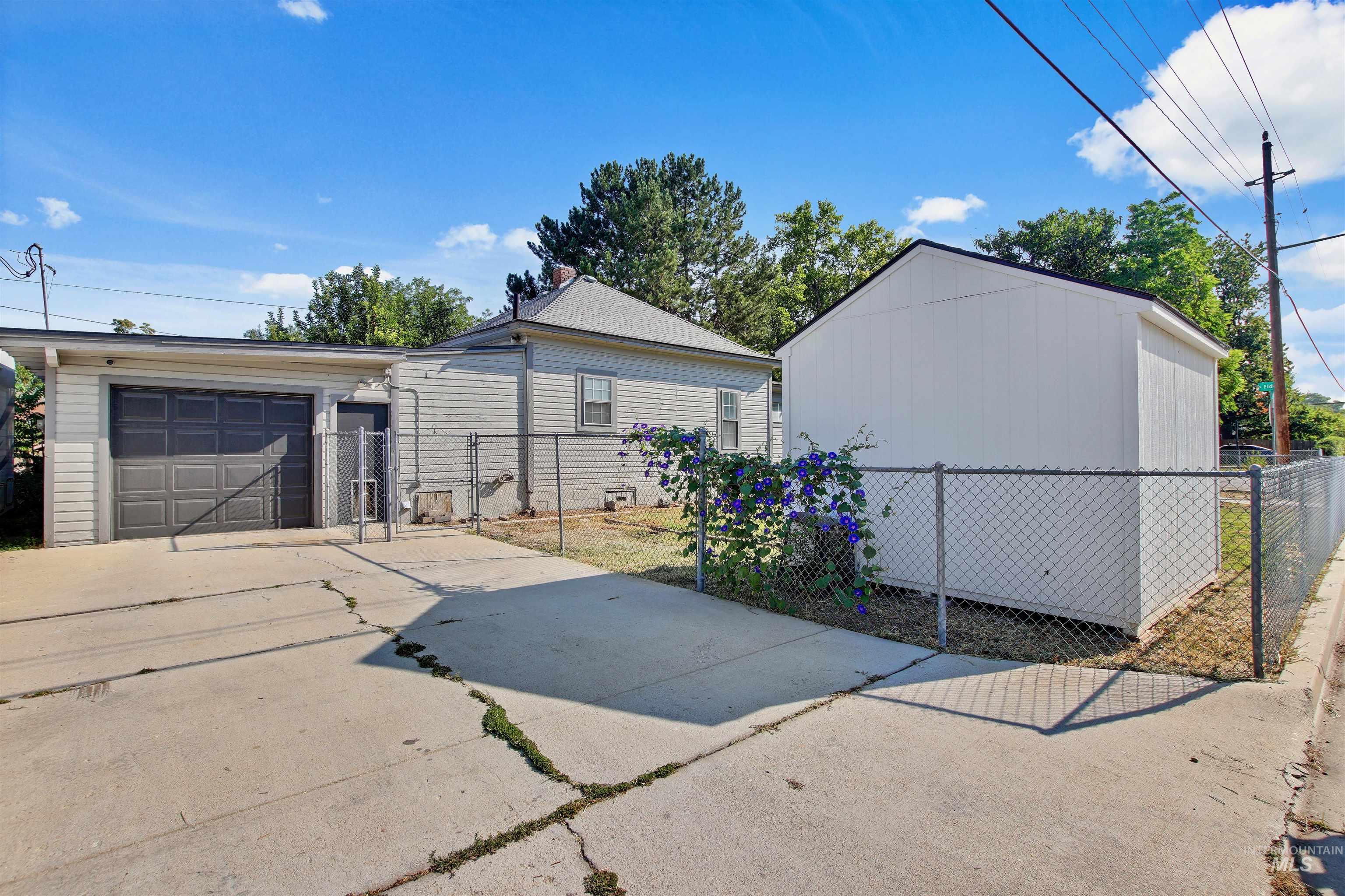 223 S Elder St, Nampa, Idaho 83686, 2 Bedrooms, 1 Bathroom, Residential For Sale, Price $284,400,MLS 98971274