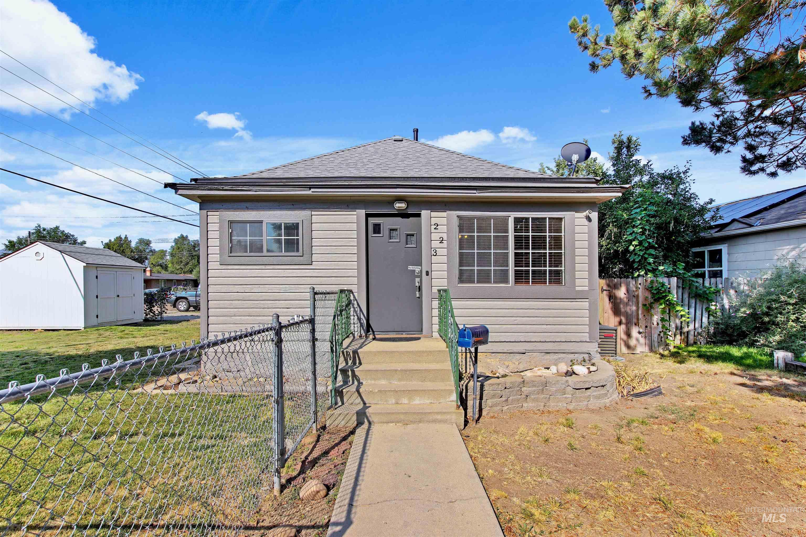 223 S Elder St, Nampa, Idaho 83686, 2 Bedrooms, 1 Bathroom, Residential For Sale, Price $284,400,MLS 98971274