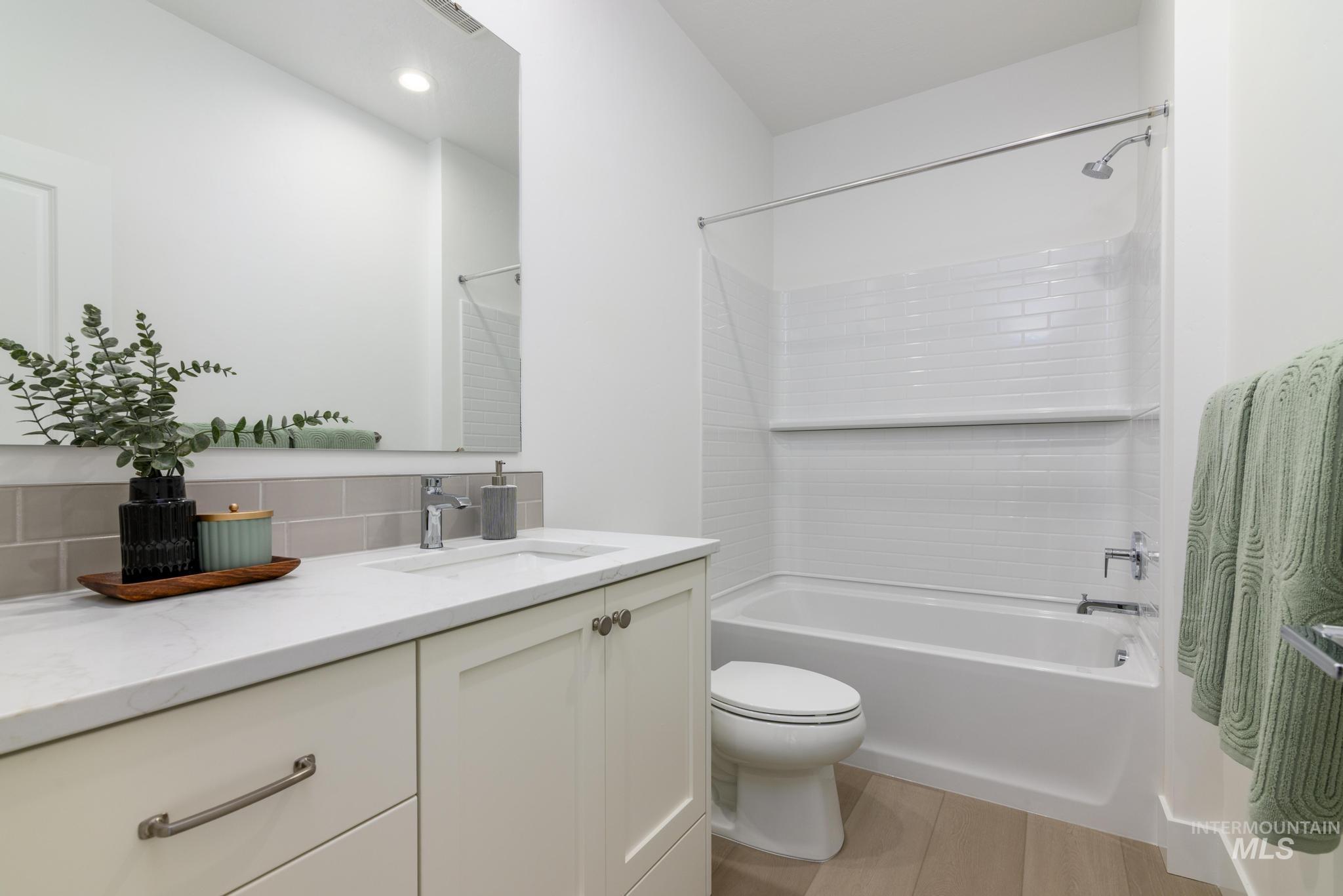 6030 W Pewter Point St, Meridian, Idaho 83646, 3 Bedrooms, 2 Bathrooms, Residential For Sale, Price $469,000, 98971275