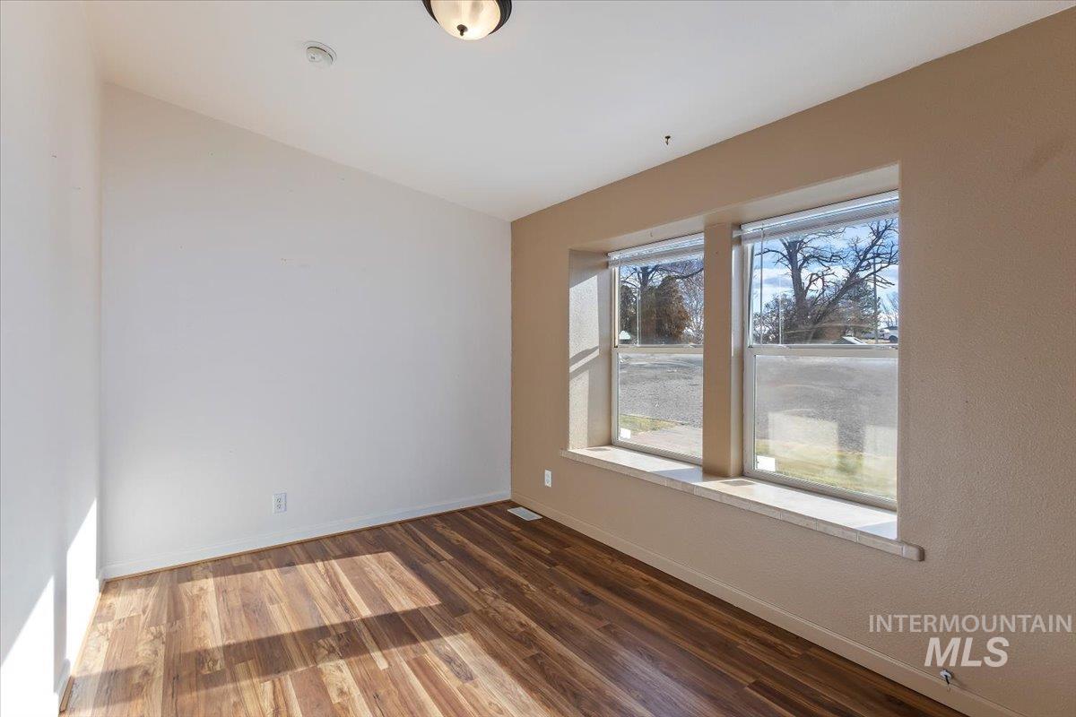 1350 E 3900 N, Buhl, Idaho 83316, 4 Bedrooms, 3 Bathrooms, Residential For Sale, Price $474,999, 98971276