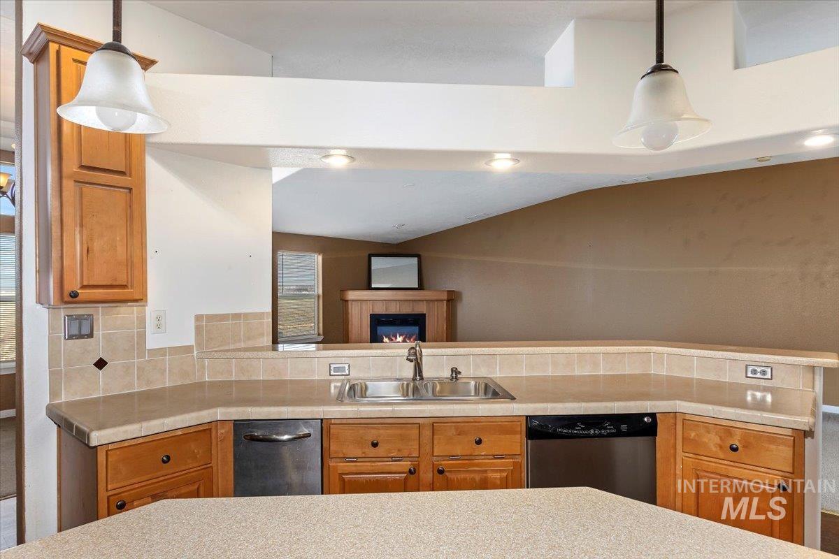 1350 E 3900 N, Buhl, Idaho 83316, 4 Bedrooms, 3 Bathrooms, Residential For Sale, Price $474,999, 98971276