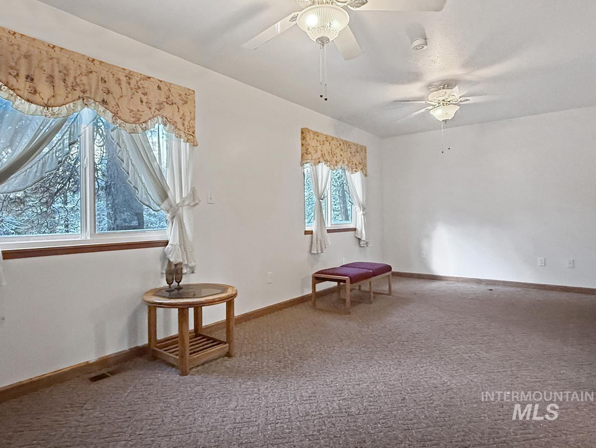 1222 Crown Point Parkway, Cascade, Idaho 83611-9999, 3 Bedrooms, 3 Bathrooms, Residential For Sale, Price $771,000,MLS 98971278