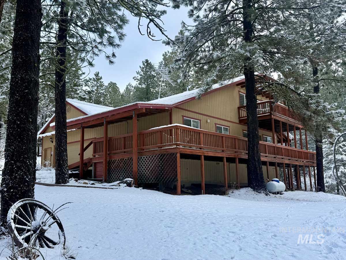 1222 Crown Point Parkway, Cascade, Idaho 83611-9999, 3 Bedrooms, 3 Bathrooms, Residential For Sale, Price $771,000,MLS 98971278