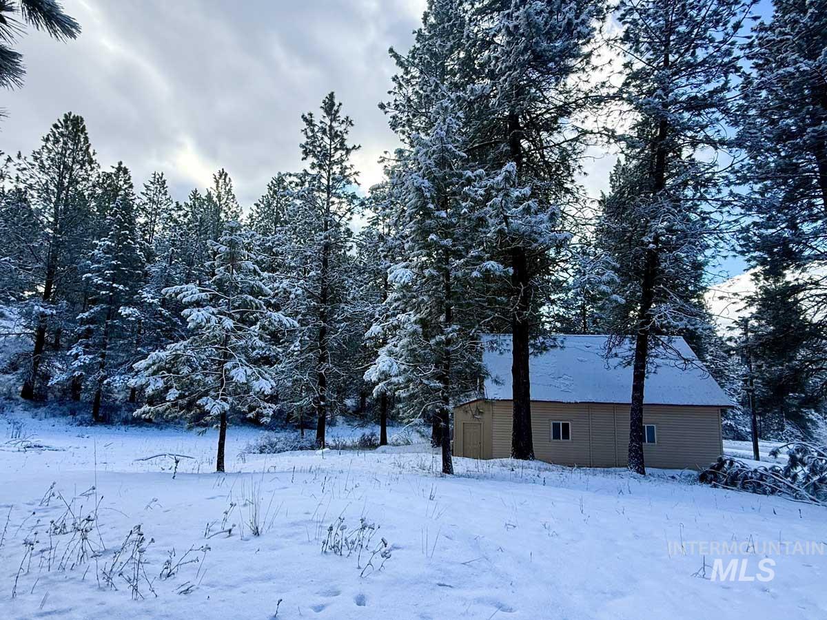1222 Crown Point Parkway, Cascade, Idaho 83611-9999, 3 Bedrooms, 3 Bathrooms, Residential For Sale, Price $771,000,MLS 98971278