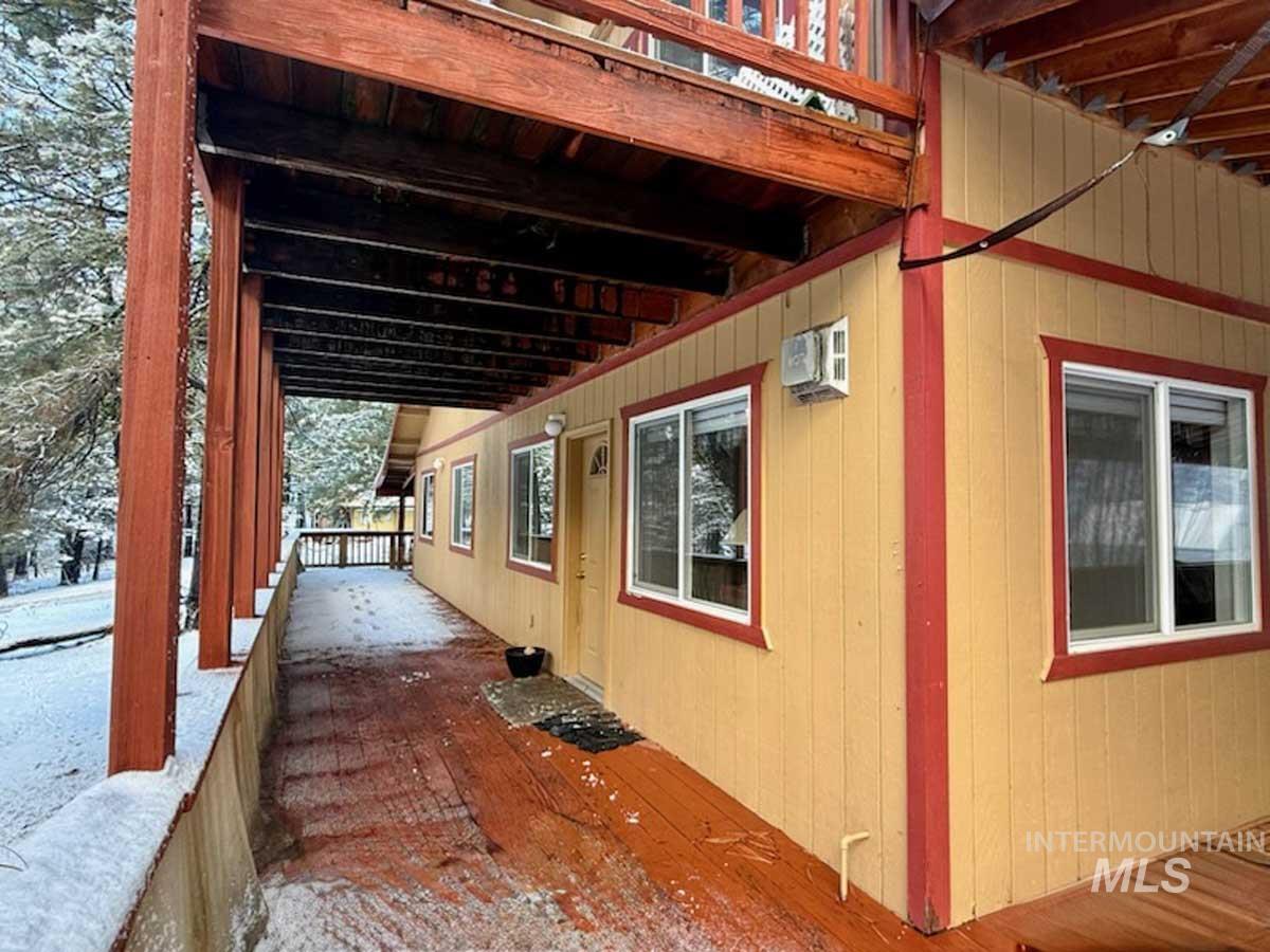 1222 Crown Point Parkway, Cascade, Idaho 83611-9999, 3 Bedrooms, 3 Bathrooms, Residential For Sale, Price $771,000,MLS 98971278