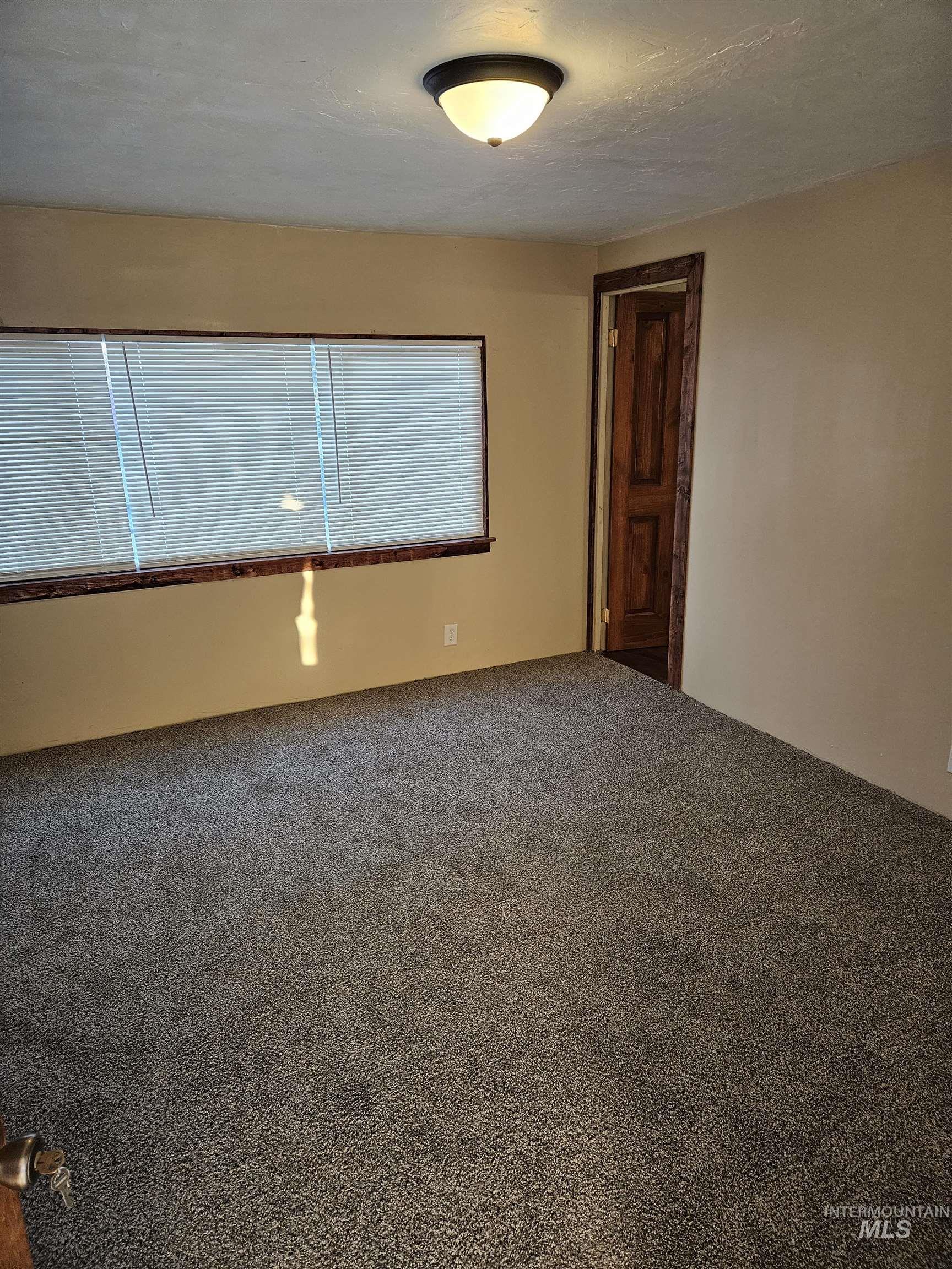 715 Center St #12, Kimberly, Idaho 83341, 3 Bedrooms, 1.5 Bathrooms, Residential For Sale, Price $65,000,MLS 98971280