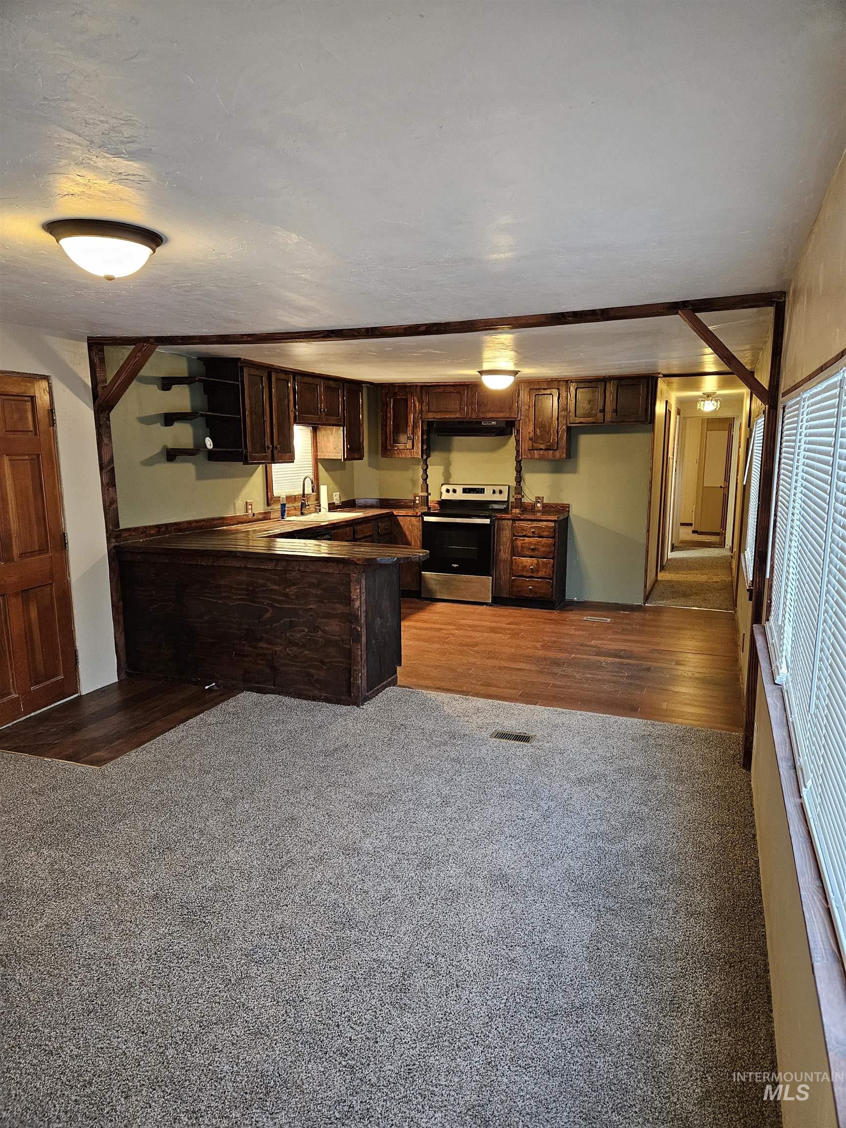 715 Center St #12, Kimberly, Idaho 83341, 3 Bedrooms, 1.5 Bathrooms, Residential For Sale, Price $65,000,MLS 98971280