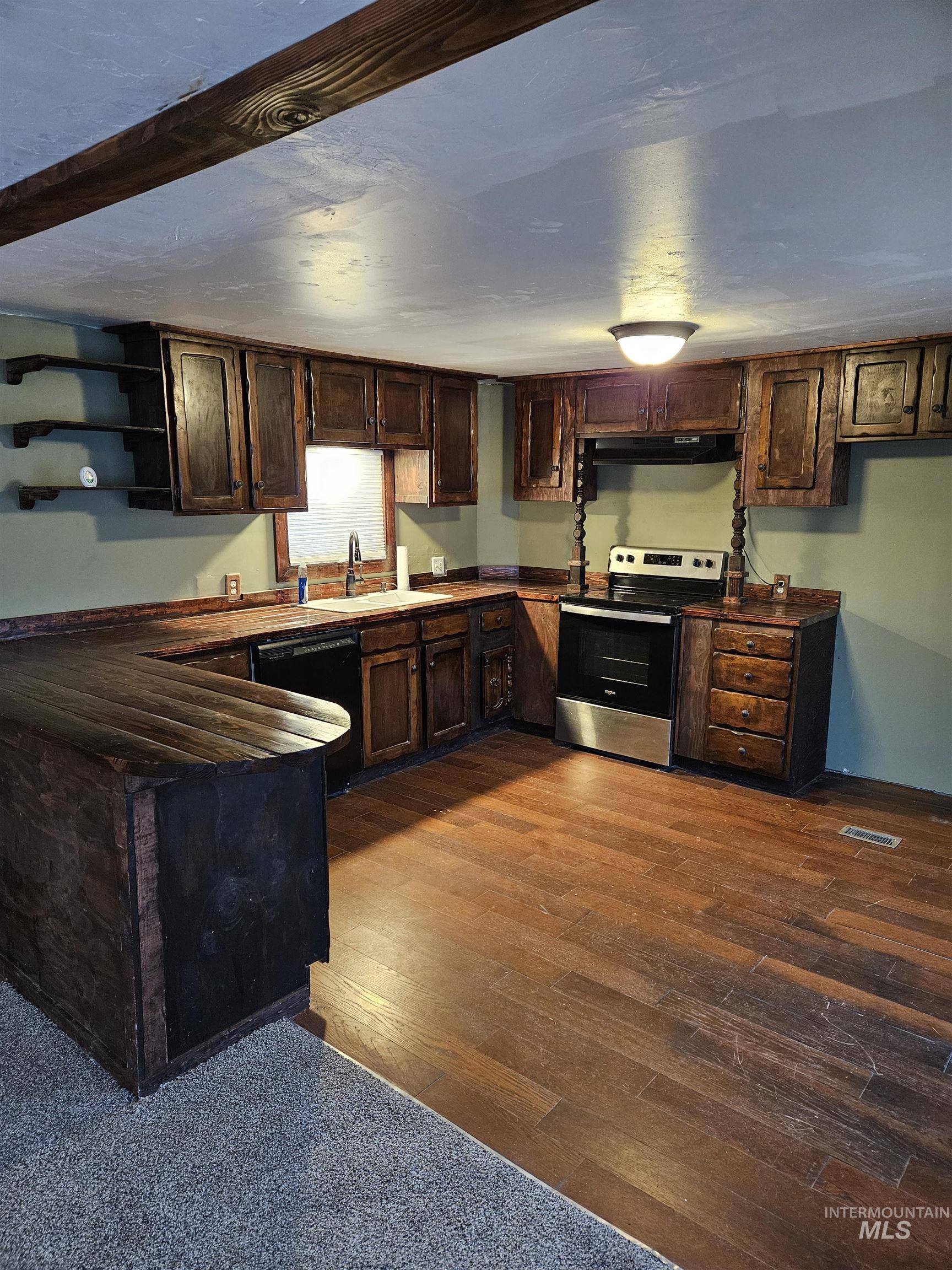 715 Center St #12, Kimberly, Idaho 83341, 3 Bedrooms, 1.5 Bathrooms, Residential For Sale, Price $65,000,MLS 98971280