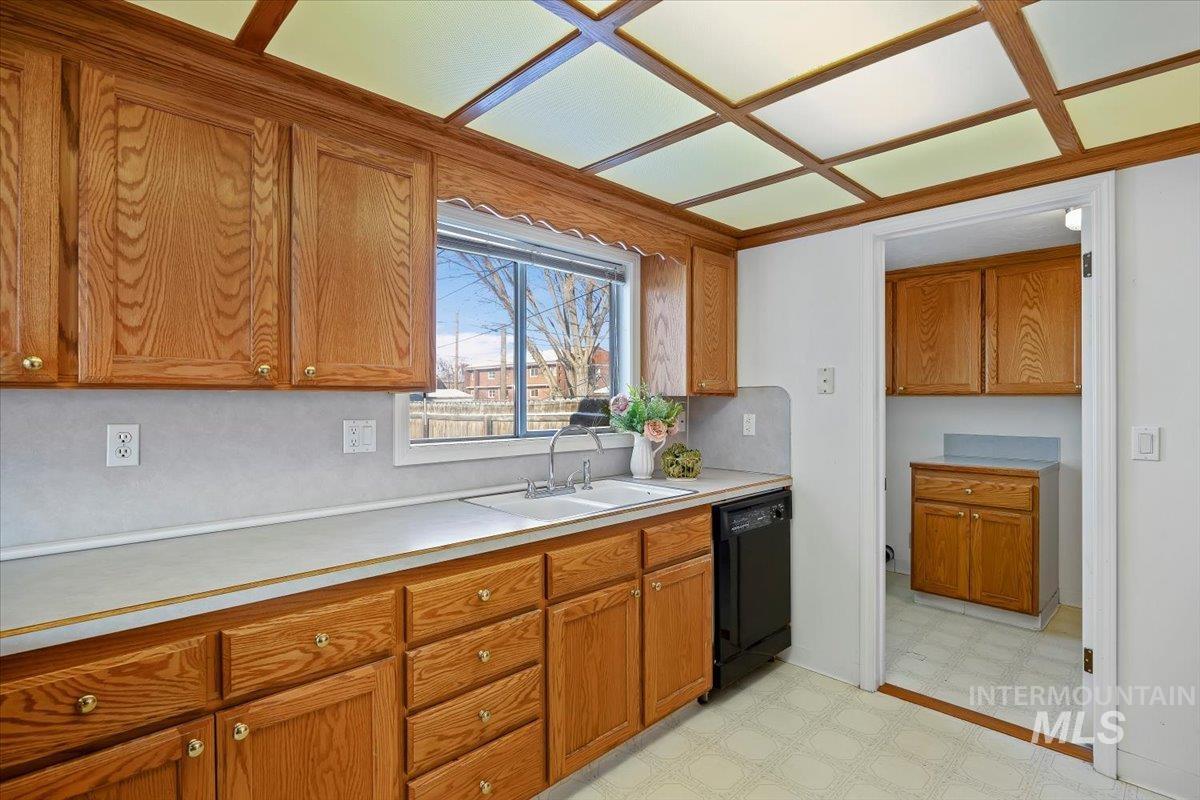 717 E St, Rupert, Idaho 83350, 2 Bedrooms, 1 Bathroom, Residential For Sale, Price $215,000,MLS 98971282