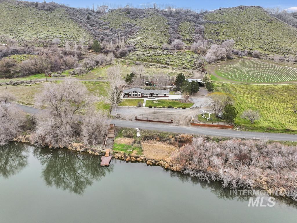 1785 River Rd, Buhl, Idaho 83316, 4 Bedrooms, 3 Bathrooms, Residential For Sale, Price $899,900, 98971284