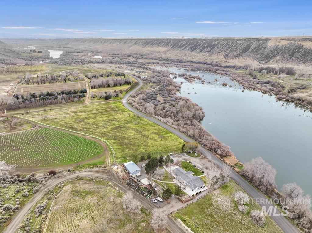 1785 River Rd, Buhl, Idaho 83316, 4 Bedrooms, 3 Bathrooms, Residential For Sale, Price $1,050,000,MLS 98971284
