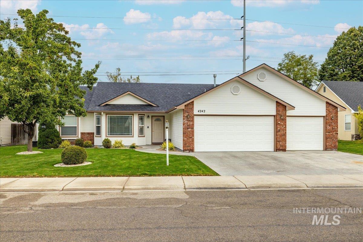 4242 W Niemann Dr, Meridian, Idaho 83646, 4 Bedrooms, 2 Bathrooms, Residential For Sale, Price $495,000,MLS 98971287