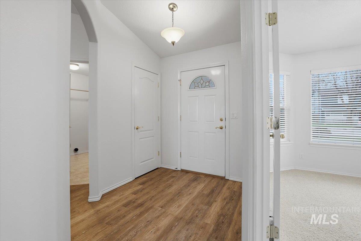 4242 W Niemann Dr, Meridian, Idaho 83646, 4 Bedrooms, 2 Bathrooms, Residential For Sale, Price $495,000,MLS 98971287