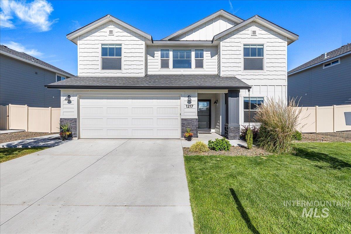 1217 N Bowknot Lake Ave, Star, Idaho 83669, 4 Bedrooms, 2.5 Bathrooms, Residential For Sale, Price $529,900, 98971294