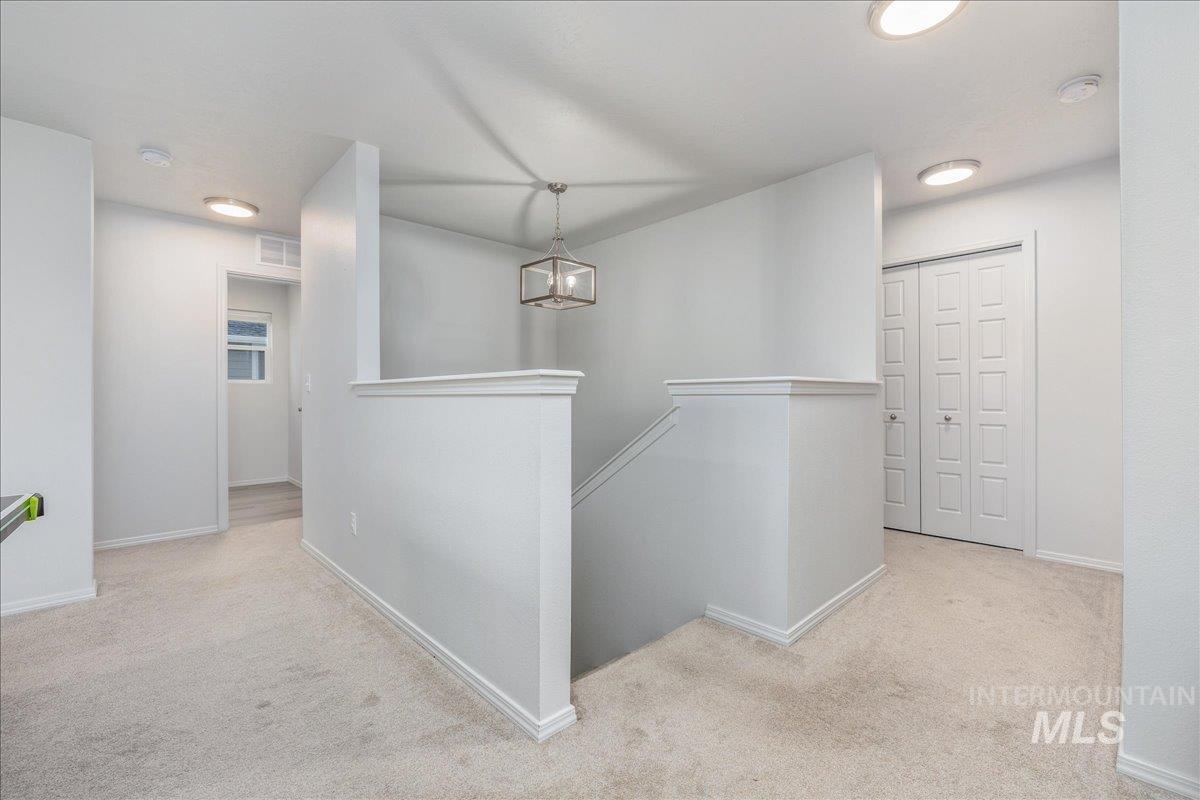1217 N Bowknot Lake Ave, Star, Idaho 83669, 4 Bedrooms, 2.5 Bathrooms, Residential For Sale, Price $529,900, 98971294