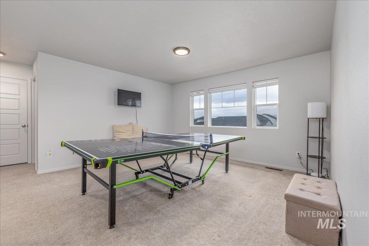 1217 N Bowknot Lake Ave, Star, Idaho 83669, 4 Bedrooms, 2.5 Bathrooms, Residential For Sale, Price $529,900, 98971294