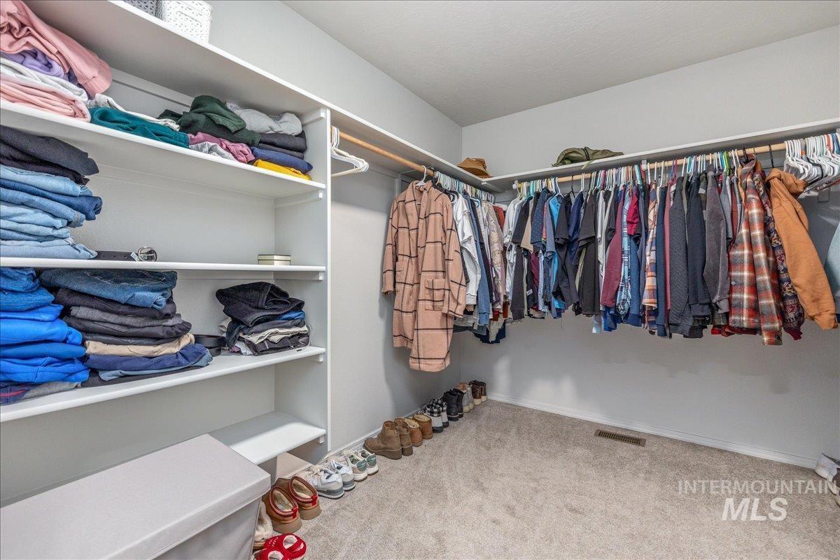 1217 N Bowknot Lake Ave, Star, Idaho 83669, 4 Bedrooms, 2.5 Bathrooms, Residential For Sale, Price $575,000,MLS 98971294