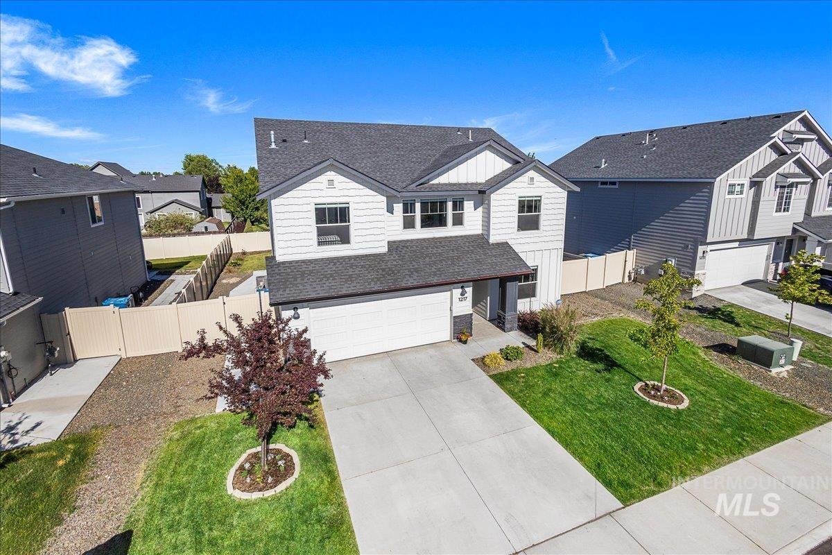 1217 N Bowknot Lake Ave, Star, Idaho 83669, 4 Bedrooms, 2.5 Bathrooms, Residential For Sale, Price $529,900, 98971294