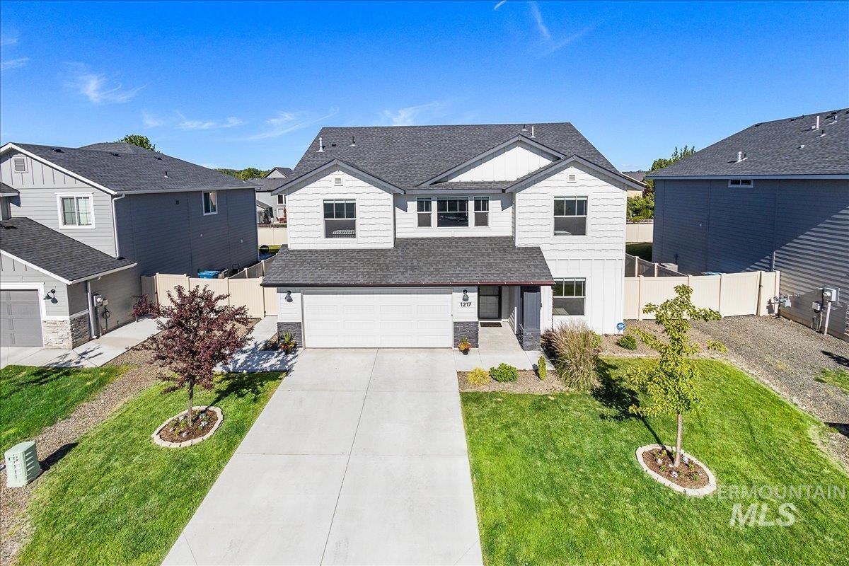 1217 N Bowknot Lake Ave, Star, Idaho 83669, 4 Bedrooms, 2.5 Bathrooms, Residential For Sale, Price $529,900, 98971294