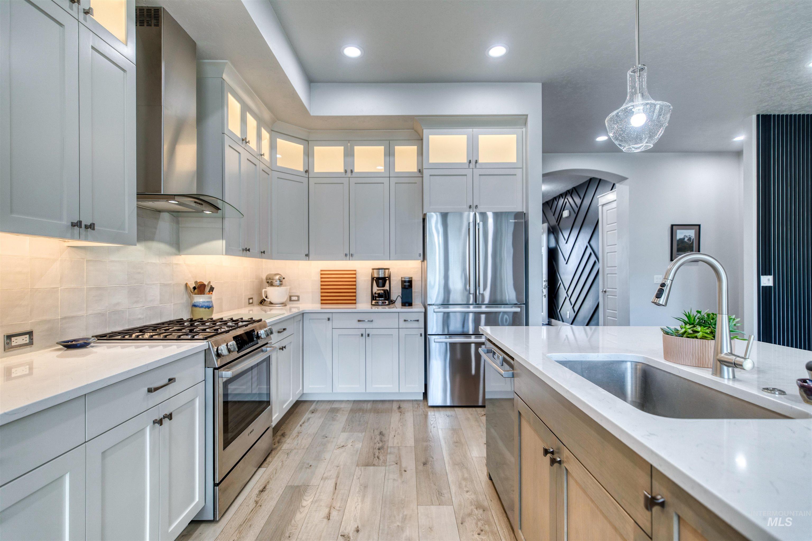 795 E Rio Chico Drive, Kuna, Idaho 83634, 4 Bedrooms, 2.5 Bathrooms, Residential For Sale, Price $649,900,MLS 98971295