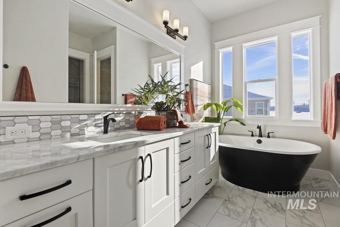 6282 W Evita St., Eagle, Idaho 83616, 4 Bedrooms, 3.5 Bathrooms, Residential For Sale, Price $1,239,500,MLS 98971297