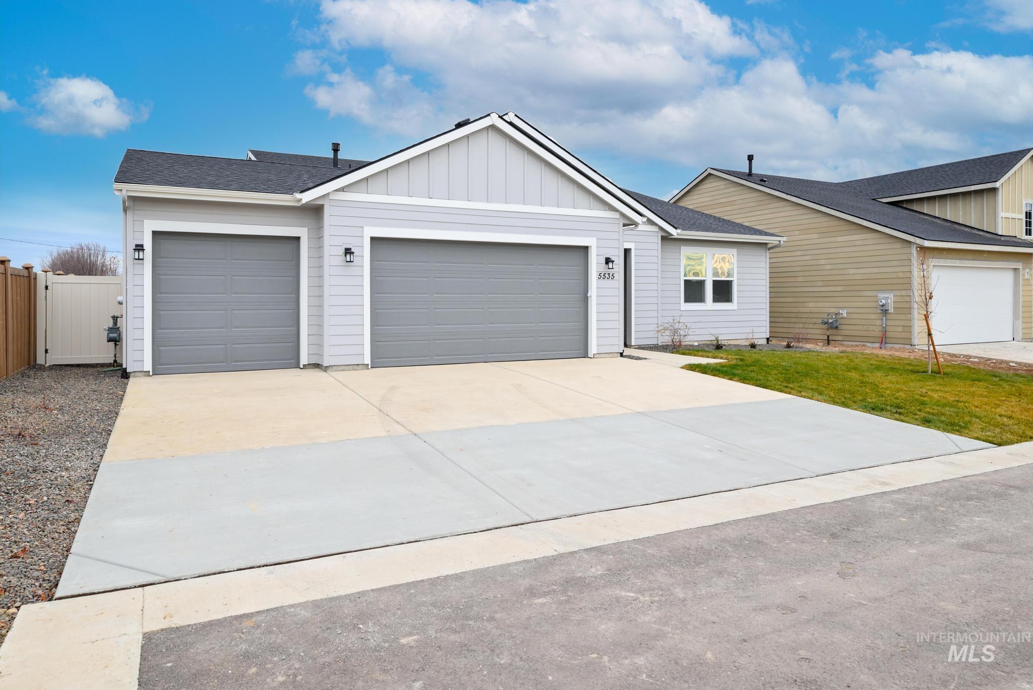 5535 N Patimos Ave, Meridian, Idaho 83646, 4 Bedrooms, 2 Bathrooms, Residential For Sale, Price $544,000,MLS 98971298