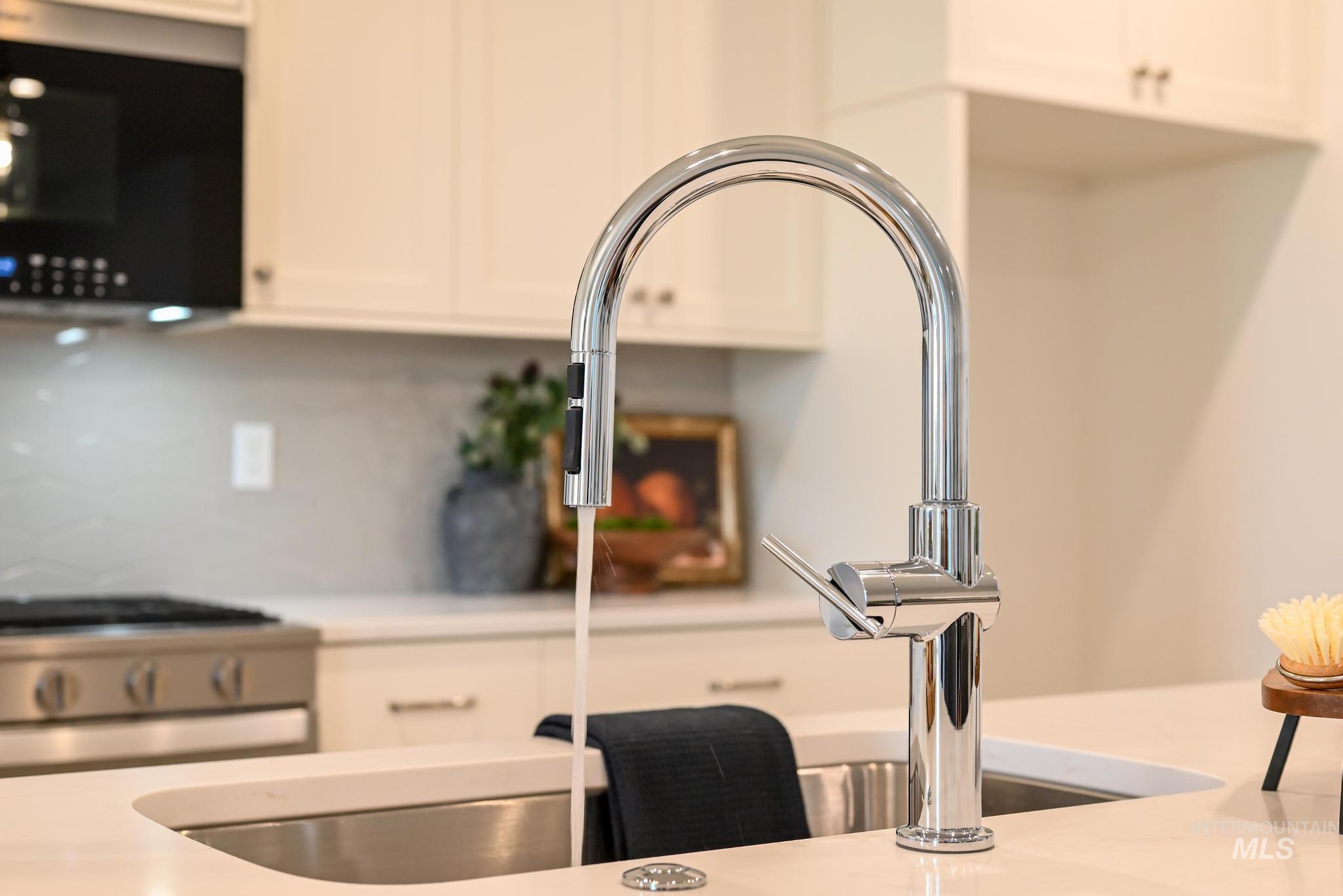 5535 N Patimos Ave, Meridian, Idaho 83646, 4 Bedrooms, 2 Bathrooms, Residential For Sale, Price $544,000,MLS 98971298