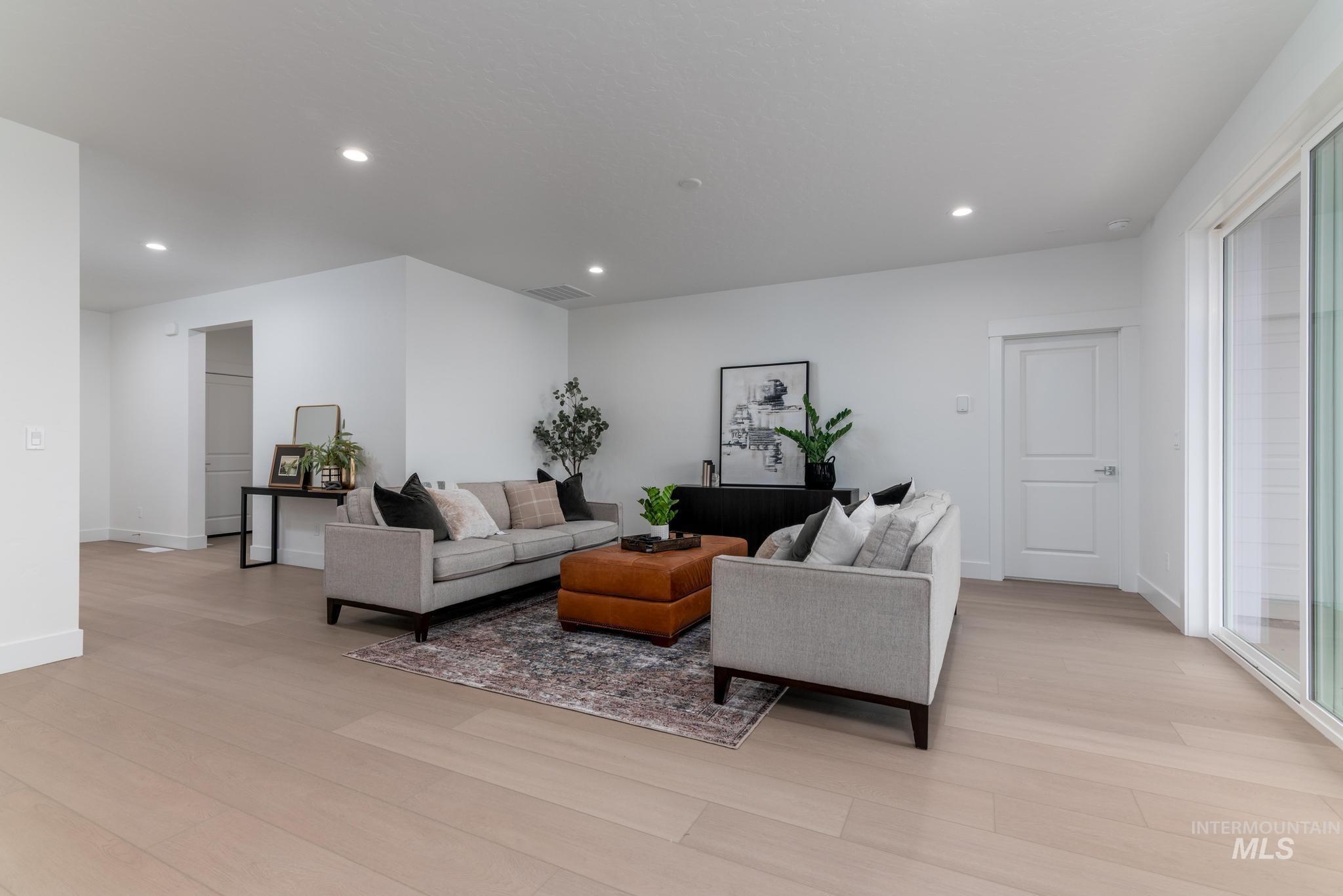 5535 N Patimos Ave, Meridian, Idaho 83646, 4 Bedrooms, 2 Bathrooms, Residential For Sale, Price $544,000,MLS 98971298