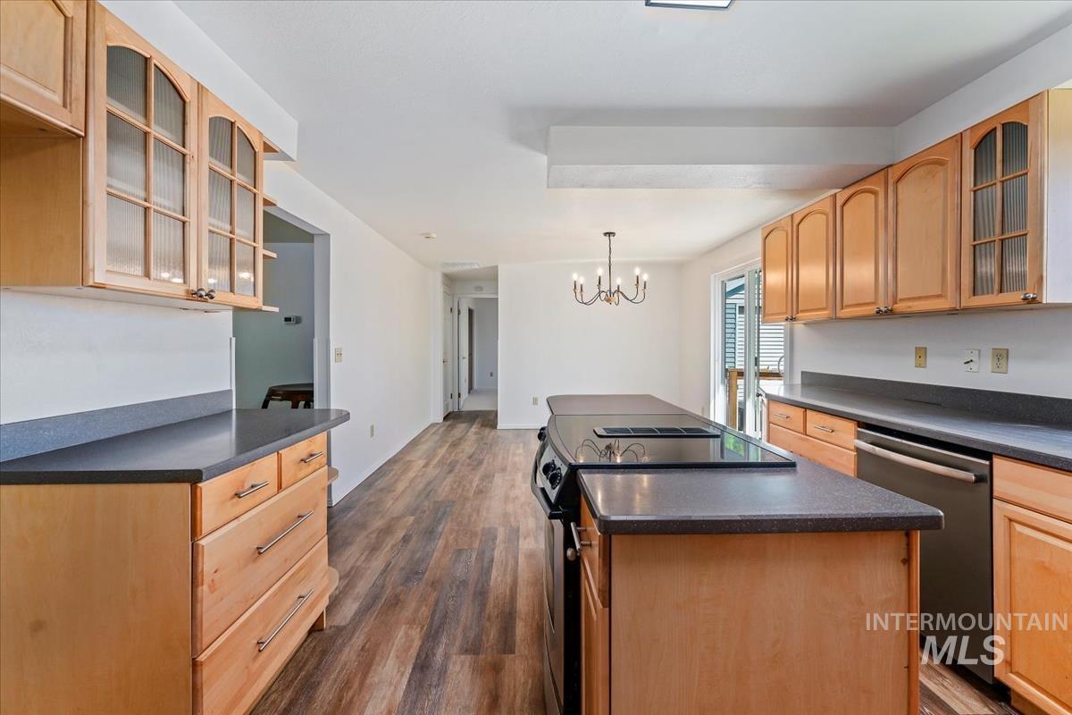 1212 E Ustick Rd, Caldwell, Idaho 83607, 6 Bedrooms, 3 Bathrooms, Residential For Sale, Price $459,900,MLS 98971299