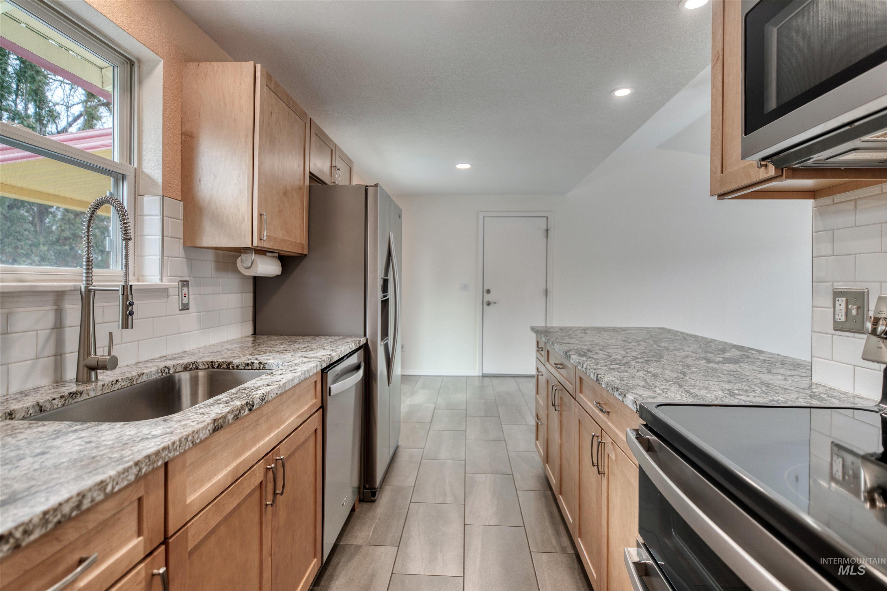 7159 W Gillis Dr, Boise, Idaho 83714, 3 Bedrooms, 1 Bathroom, Residential For Sale, Price $399,900,MLS 98971300