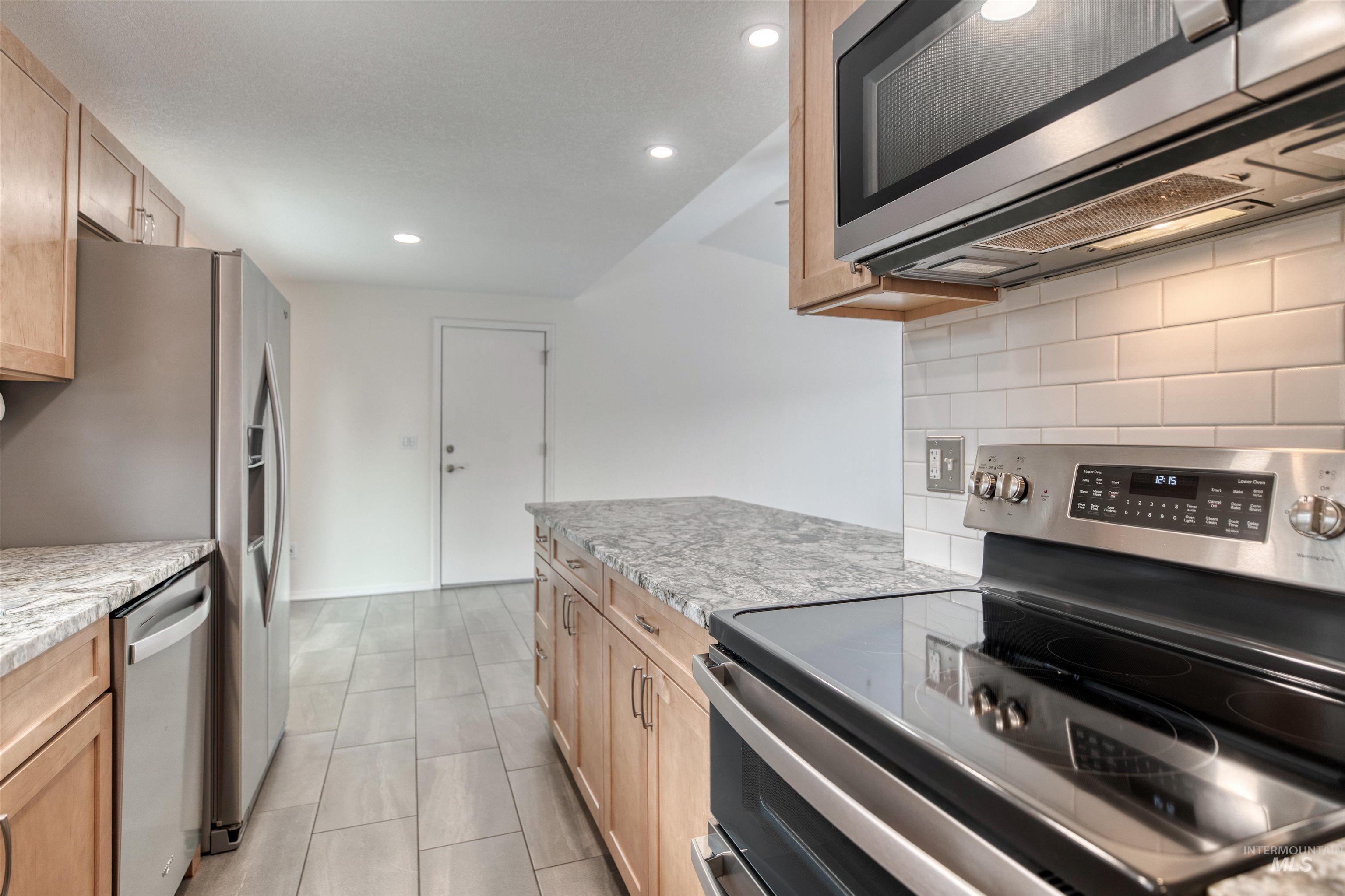 7159 W Gillis Dr, Boise, Idaho 83714, 3 Bedrooms, 1 Bathroom, Residential For Sale, Price $399,900,MLS 98971300