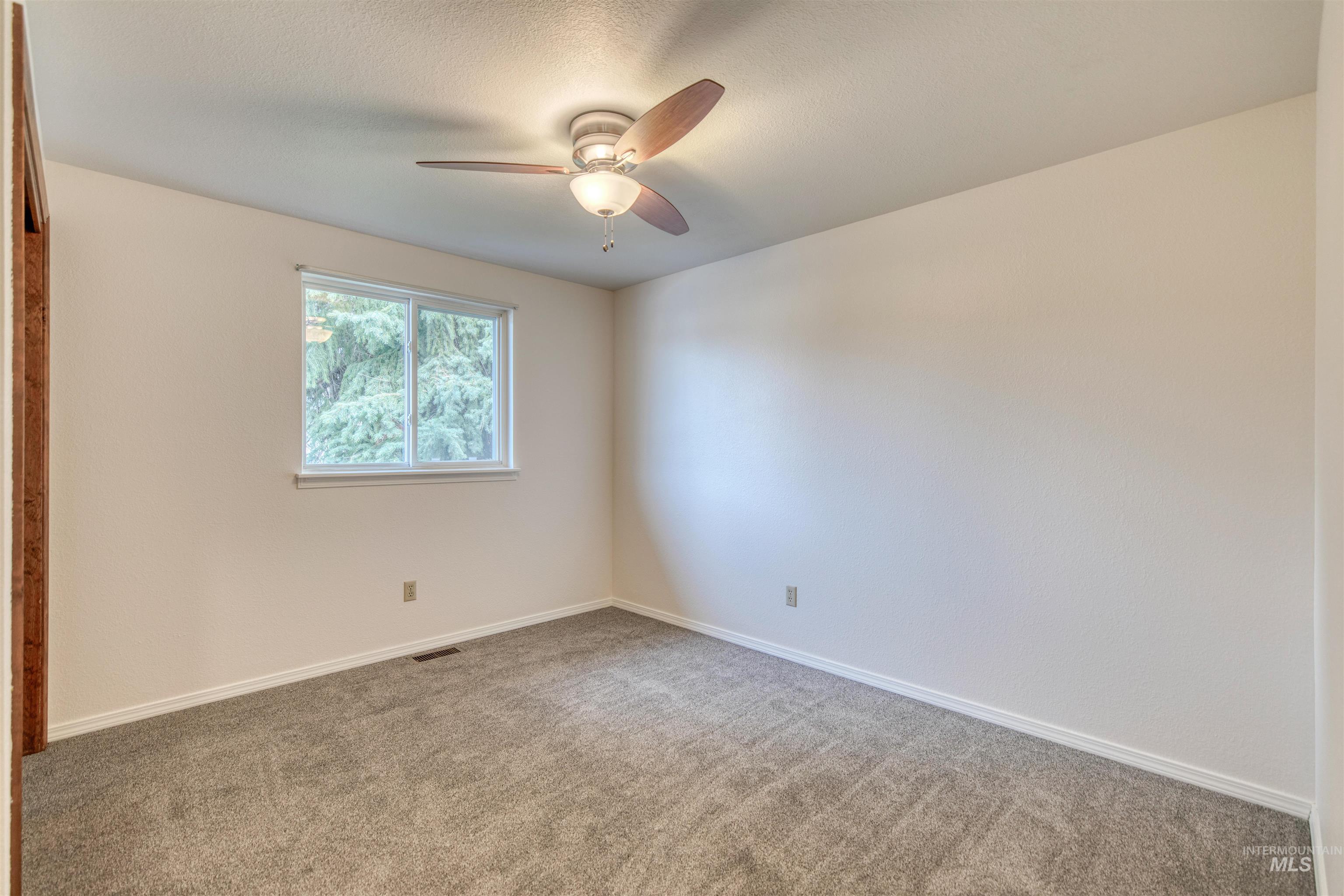 7159 W Gillis Dr, Boise, Idaho 83714, 3 Bedrooms, 1 Bathroom, Residential For Sale, Price $399,900,MLS 98971300