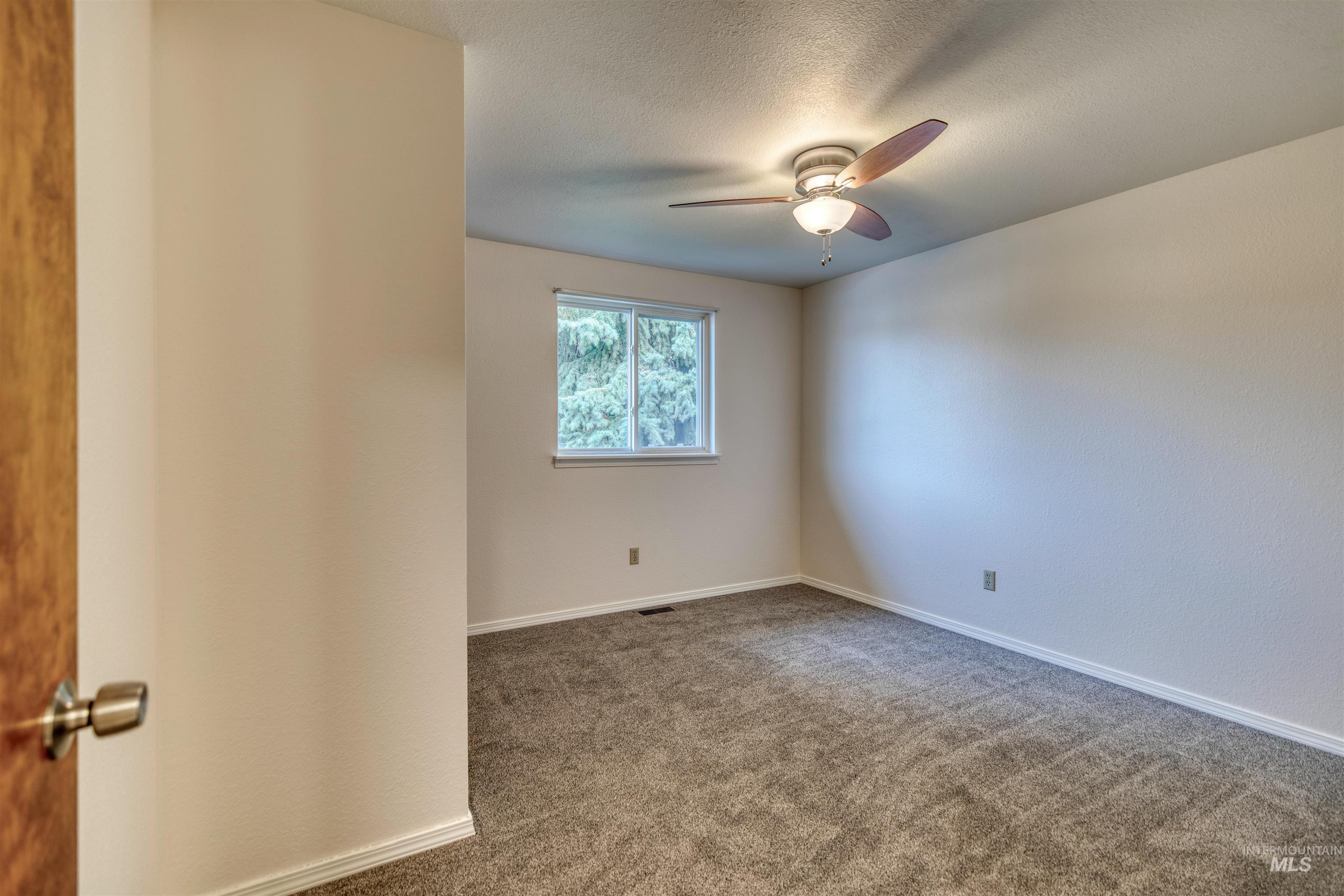 7159 W Gillis Dr, Boise, Idaho 83714, 3 Bedrooms, 1 Bathroom, Residential For Sale, Price $399,900,MLS 98971300