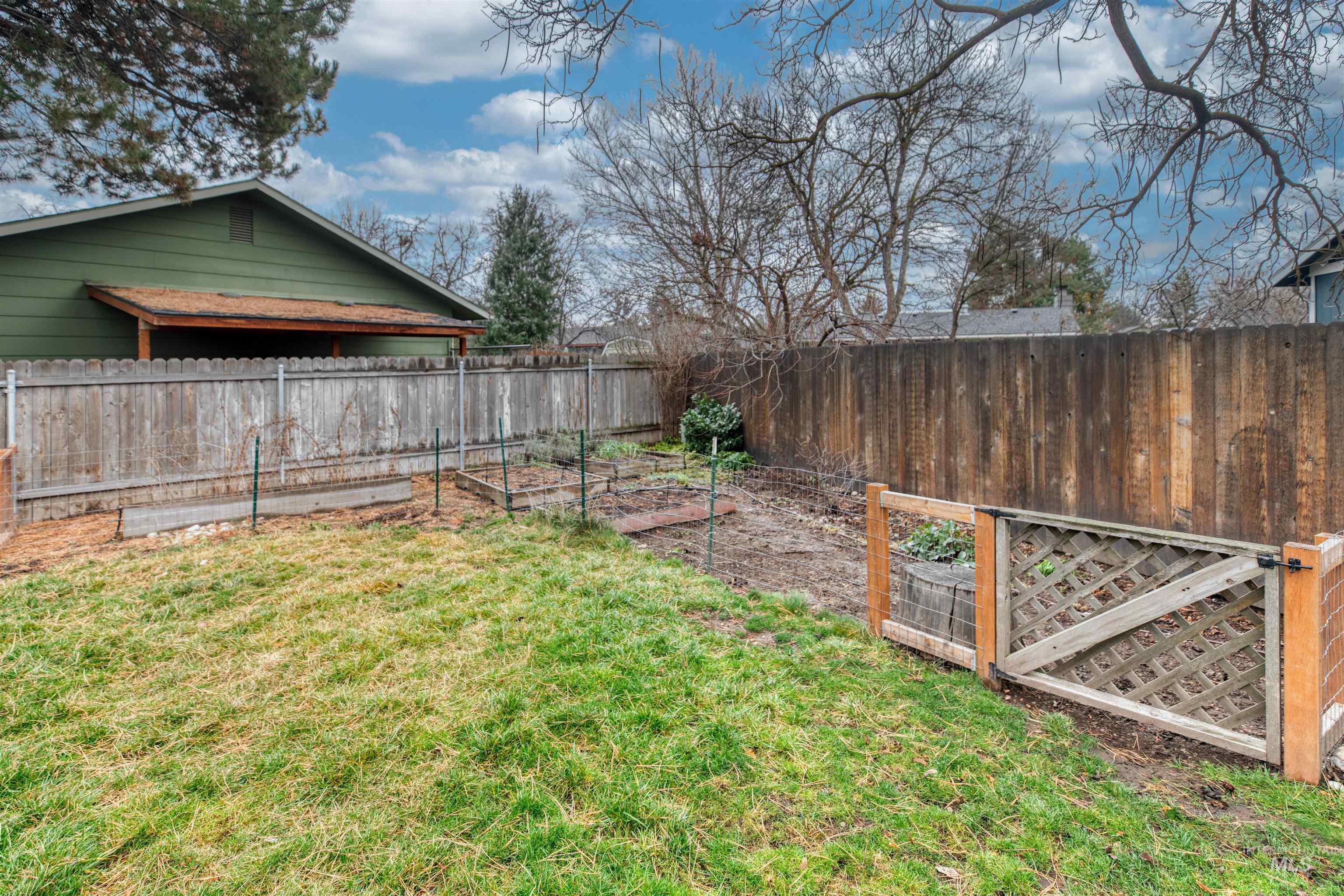 7159 W Gillis Dr, Boise, Idaho 83714, 3 Bedrooms, 1 Bathroom, Residential For Sale, Price $399,900,MLS 98971300