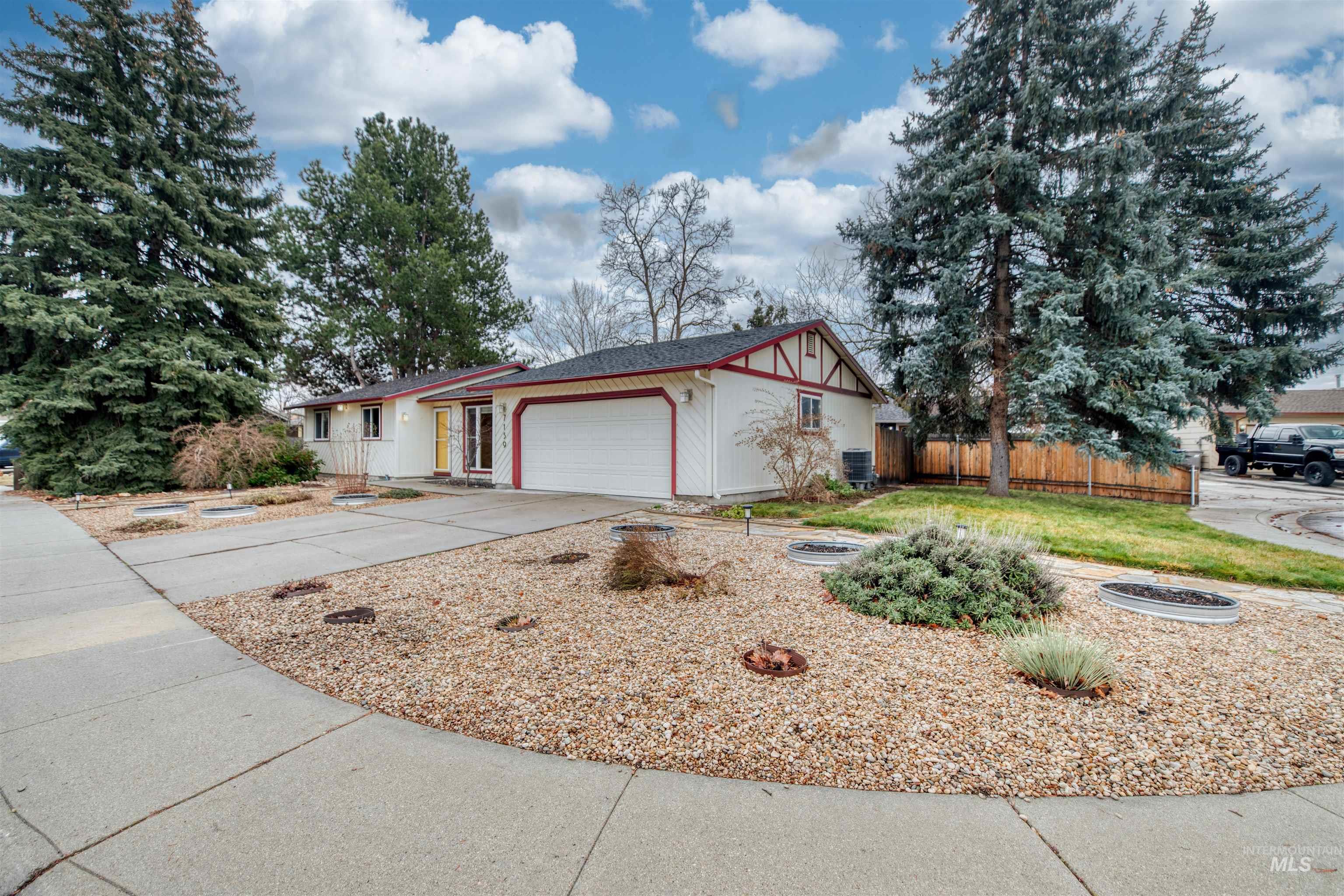 7159 W Gillis Dr, Boise, Idaho 83714, 3 Bedrooms, 1 Bathroom, Residential For Sale, Price $399,900,MLS 98971300