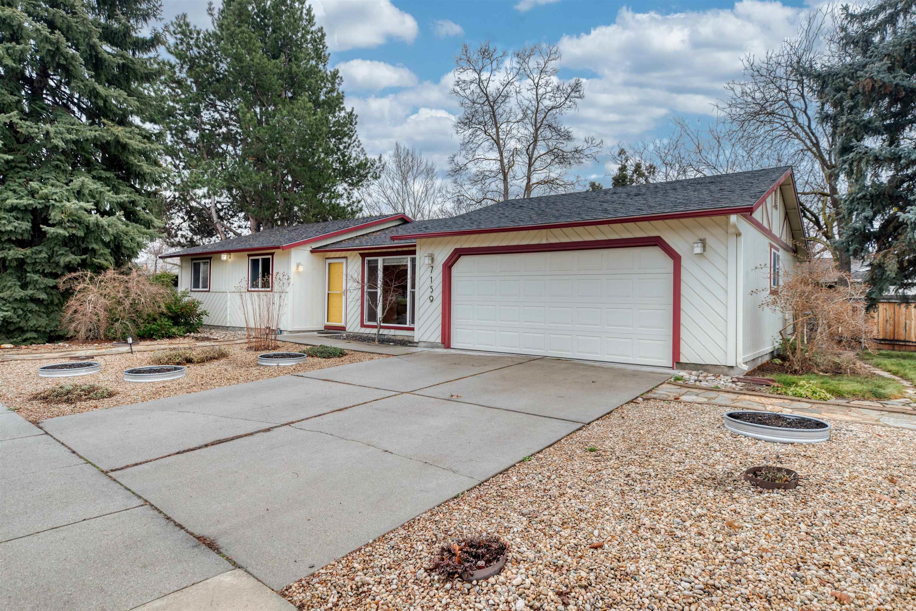 7159 W Gillis Dr, Boise, Idaho 83714, 3 Bedrooms, 1 Bathroom, Residential For Sale, Price $399,900,MLS 98971300